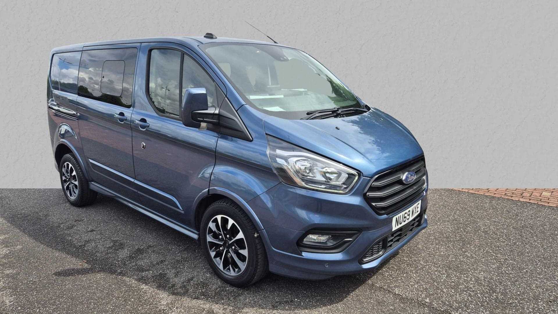 Main listing image - Ford Transit Custom