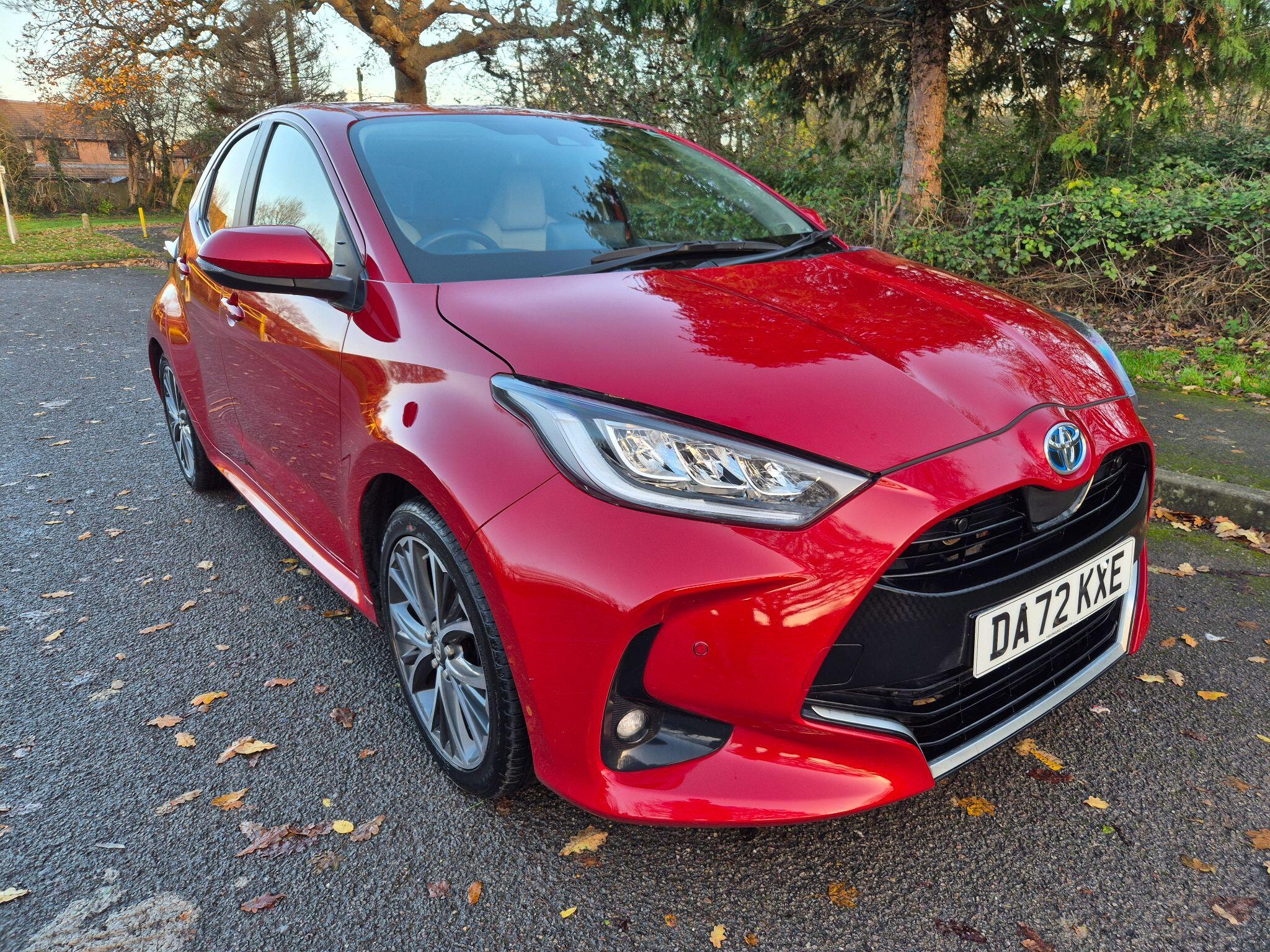 Main listing image - Toyota Yaris