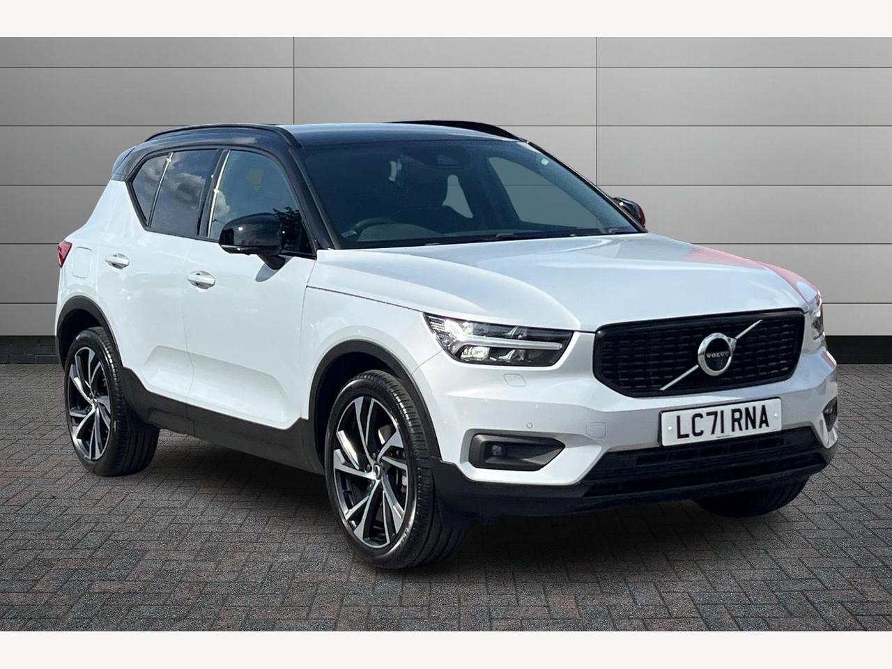 Main listing image - Volvo XC40