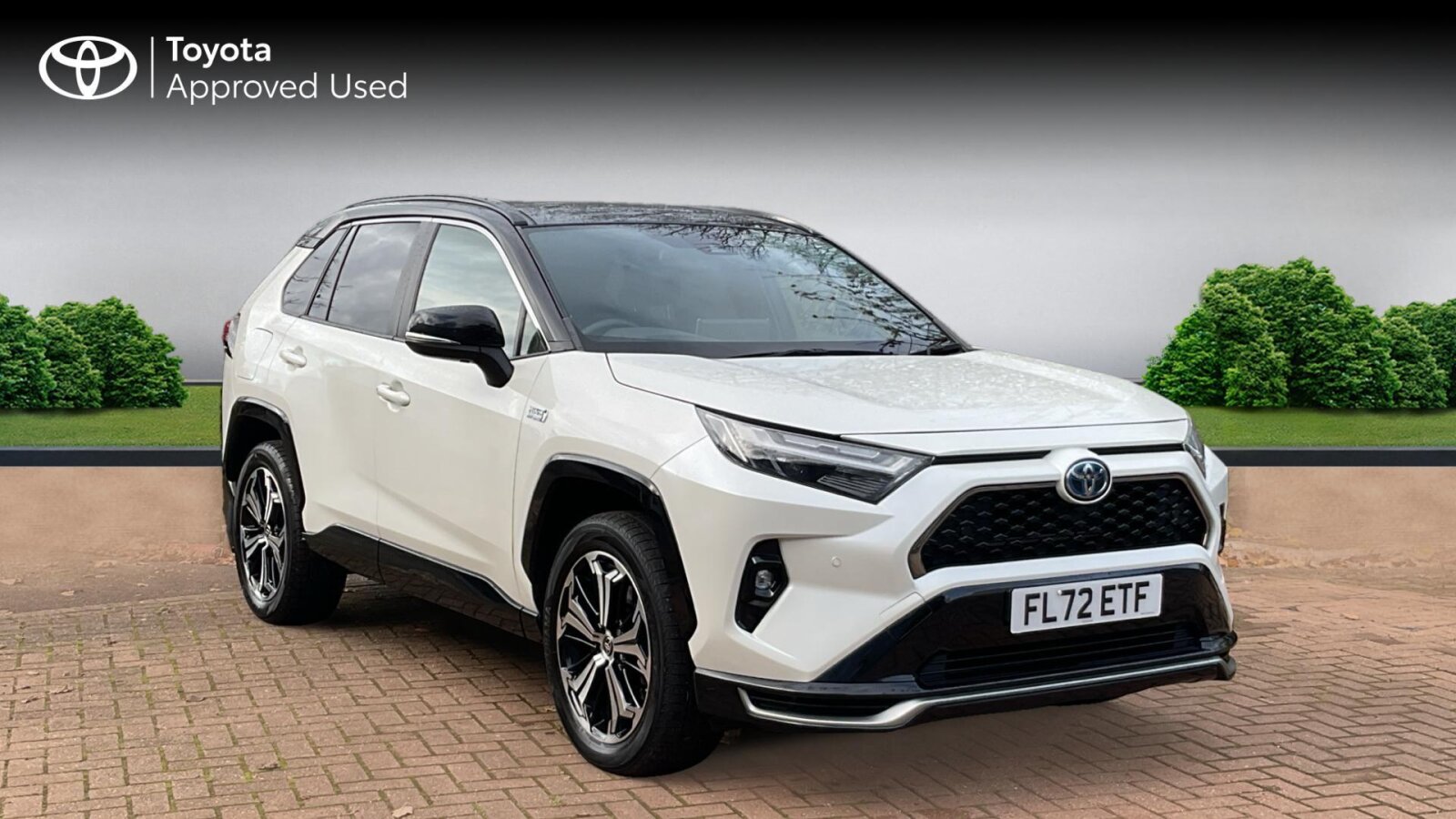 Main listing image - Toyota RAV4