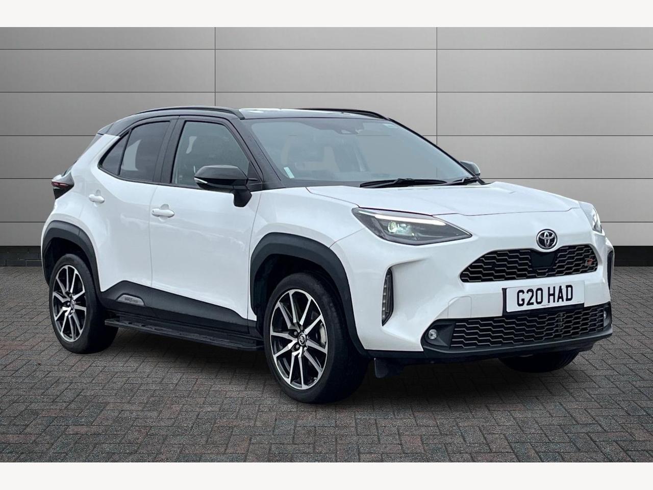 Main listing image - Toyota C-HR