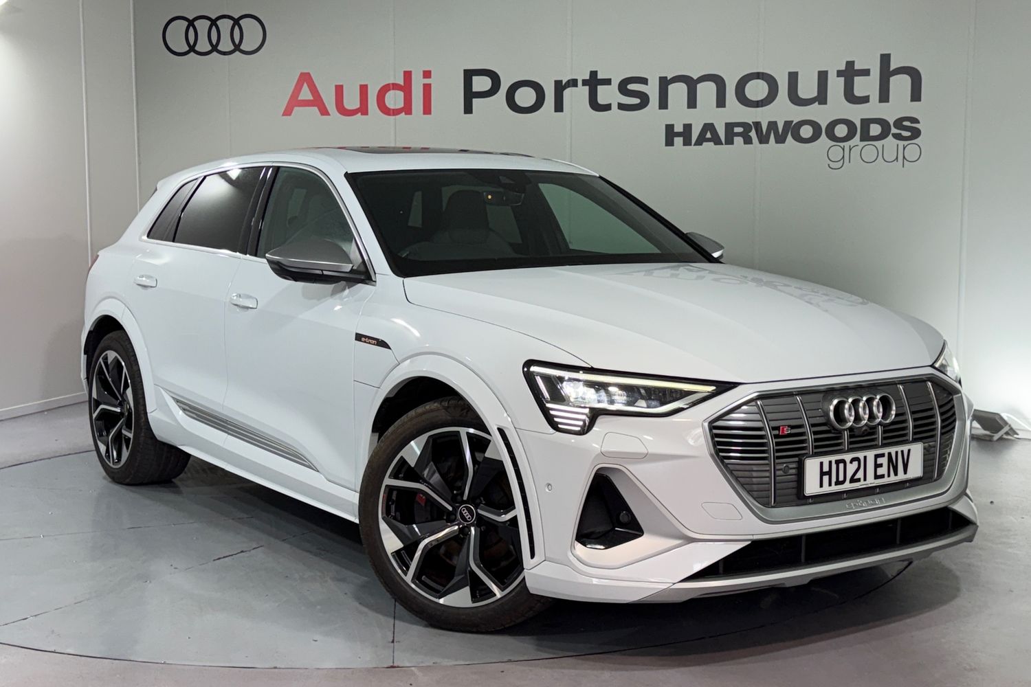 Main listing image - Audi e-tron S