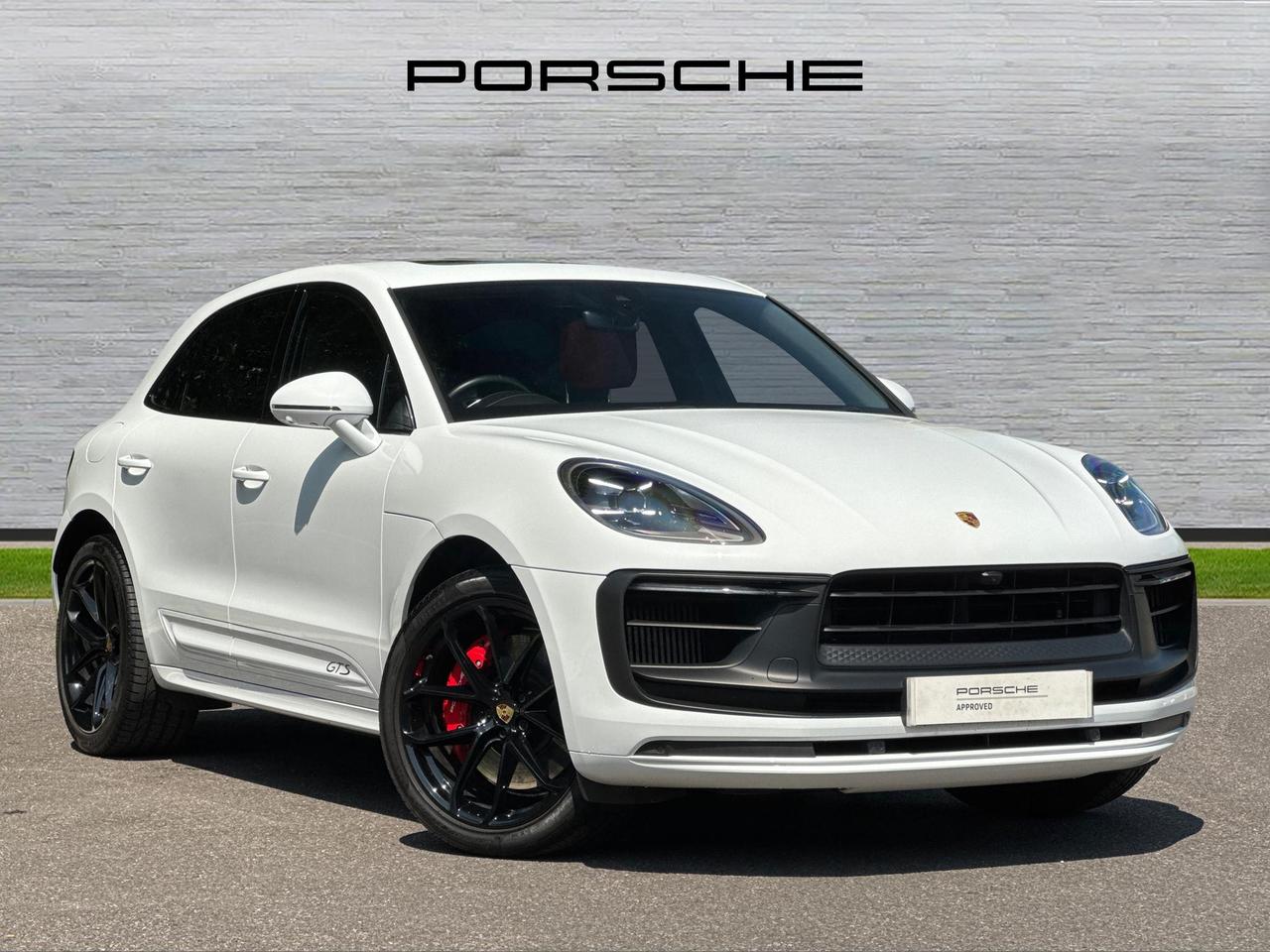 Main listing image - Porsche Macan