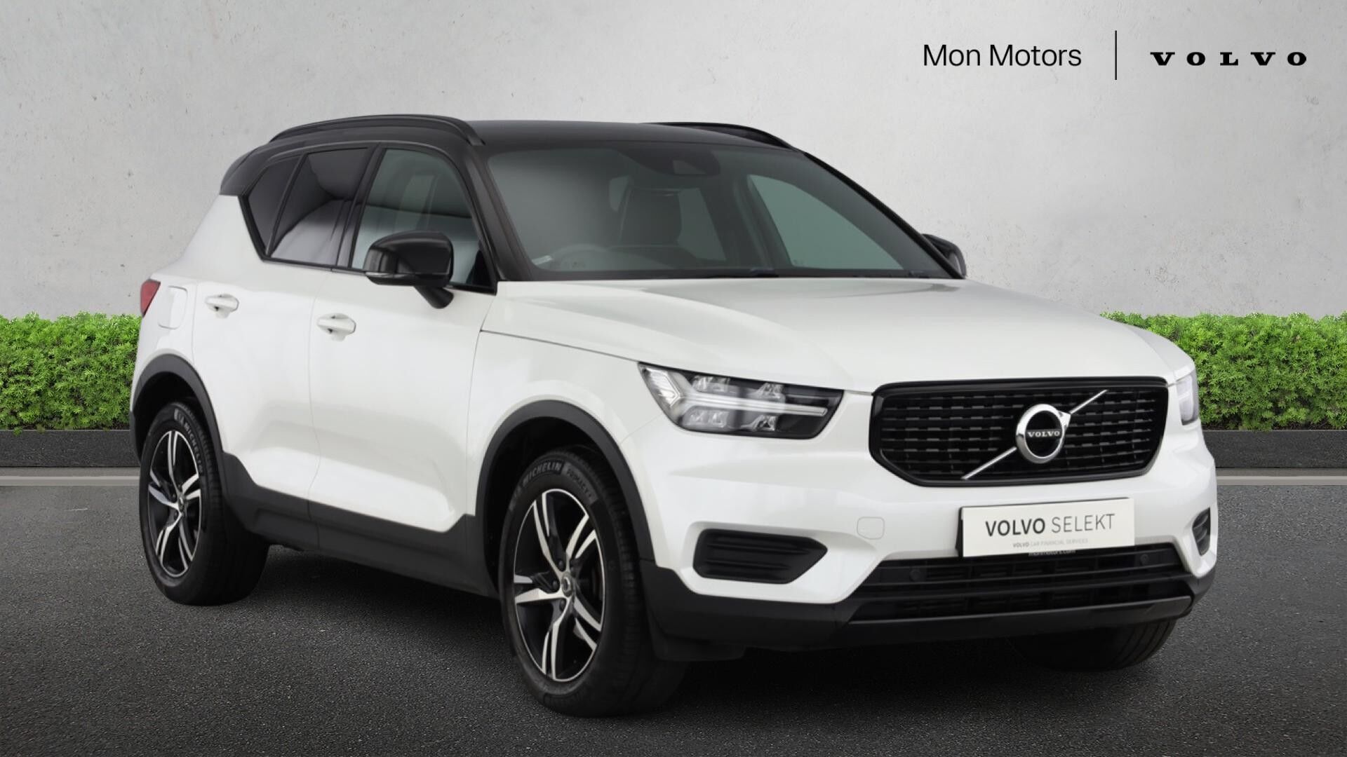 Main listing image - Volvo XC40