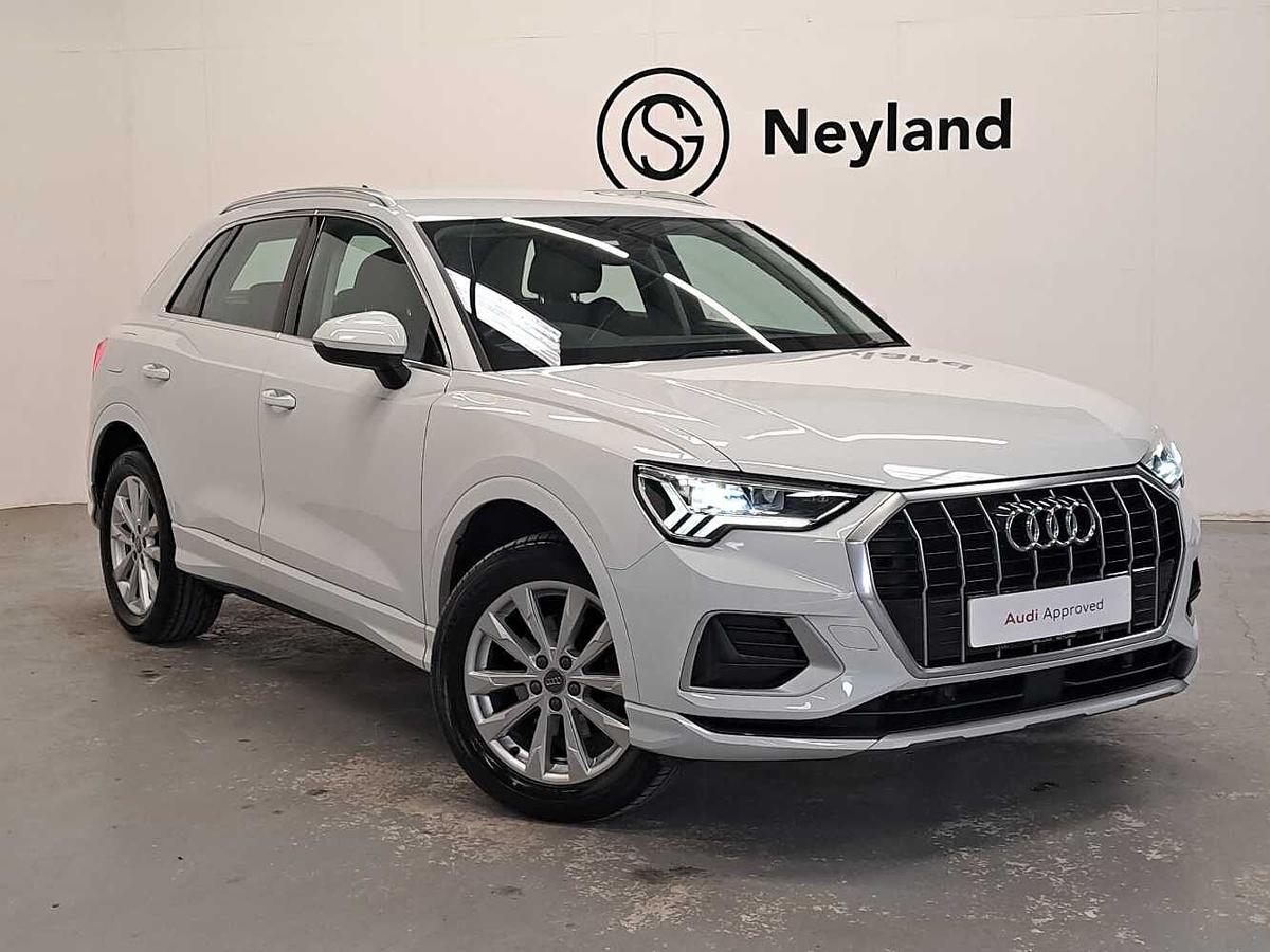 Main listing image - Audi Q3