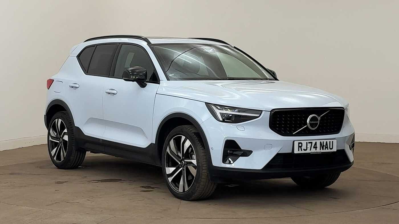 Main listing image - Volvo XC40