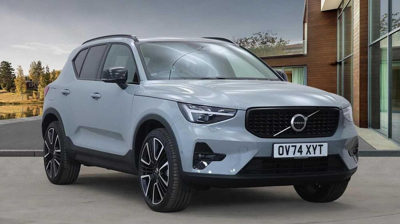 Main listing image - Volvo XC40