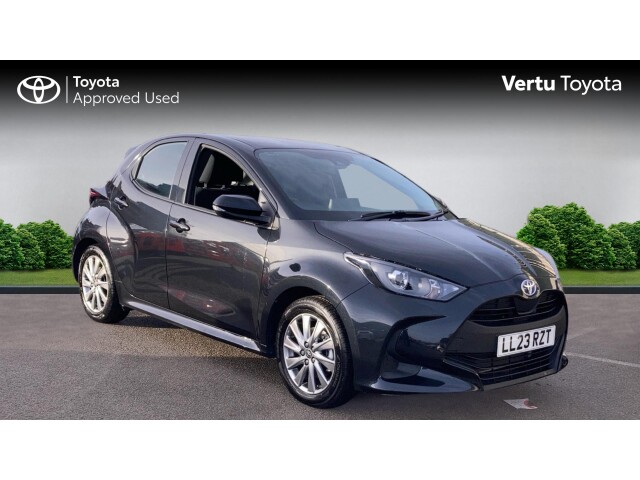 Main listing image - Toyota Yaris