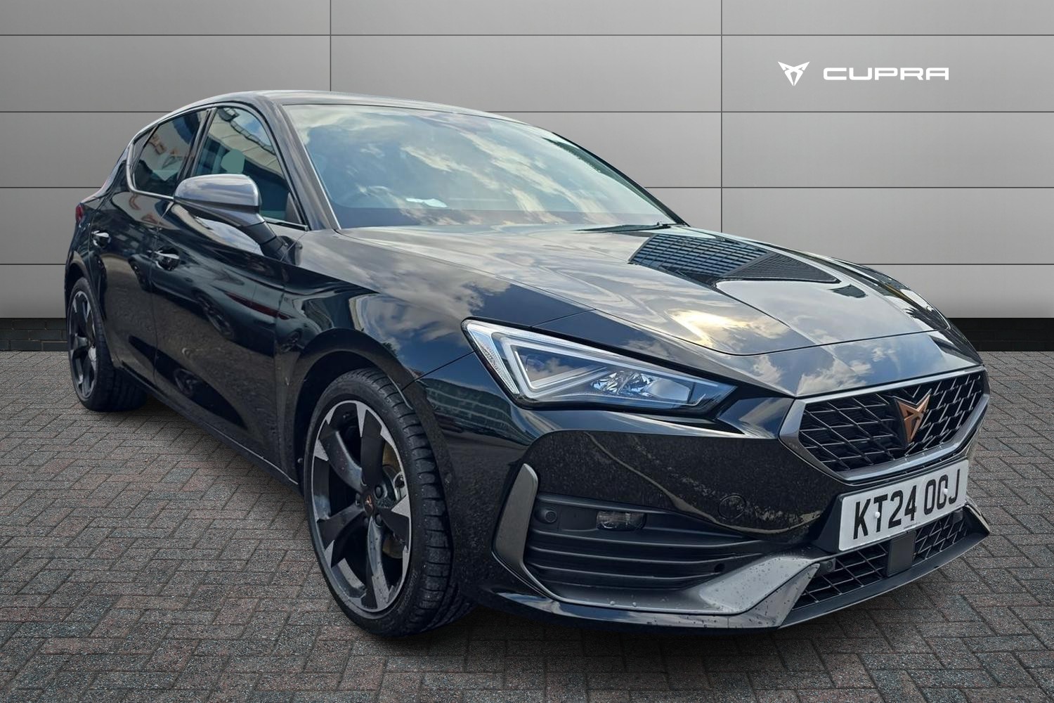Main listing image - Cupra Leon
