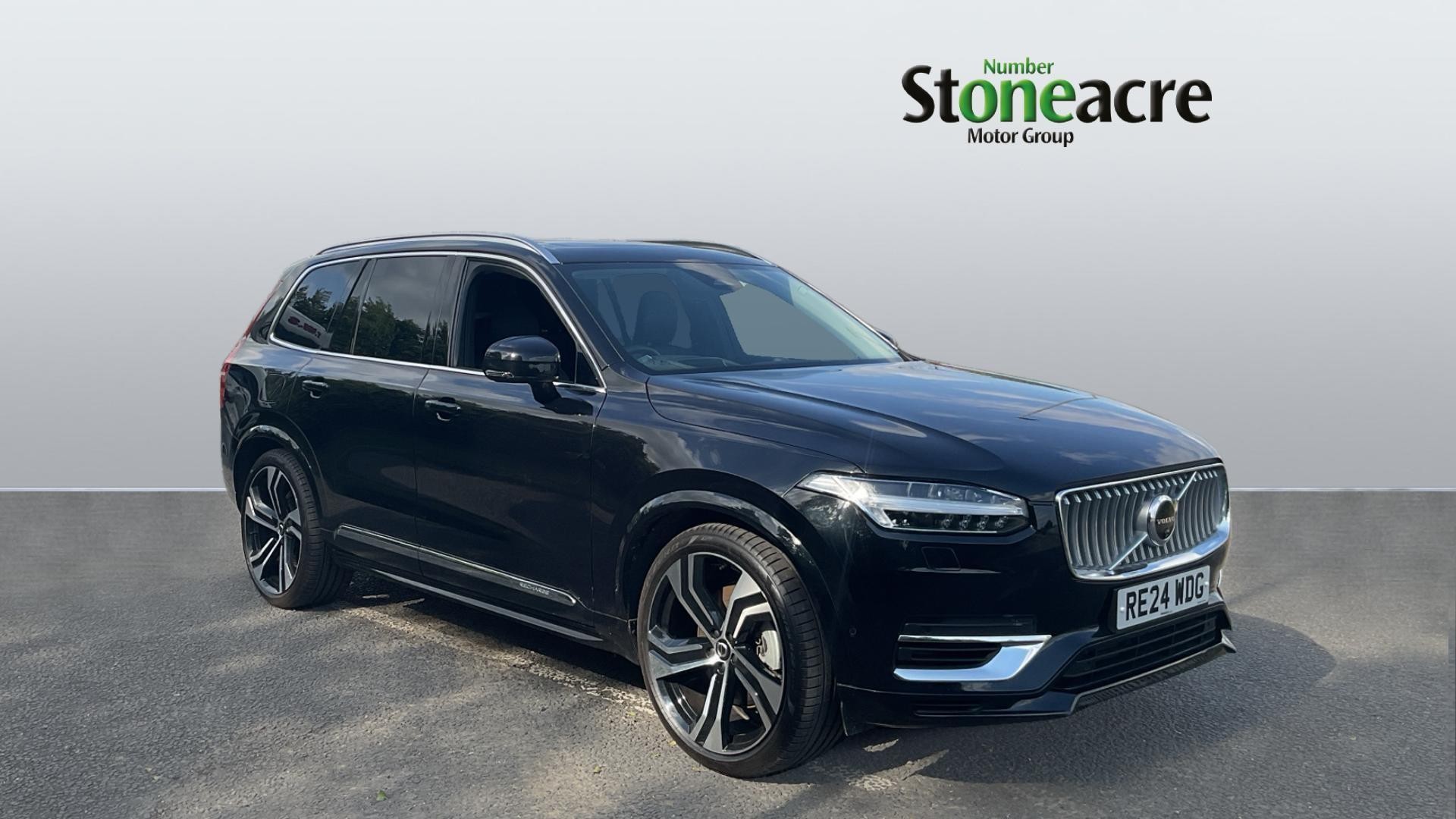Main listing image - Volvo XC90