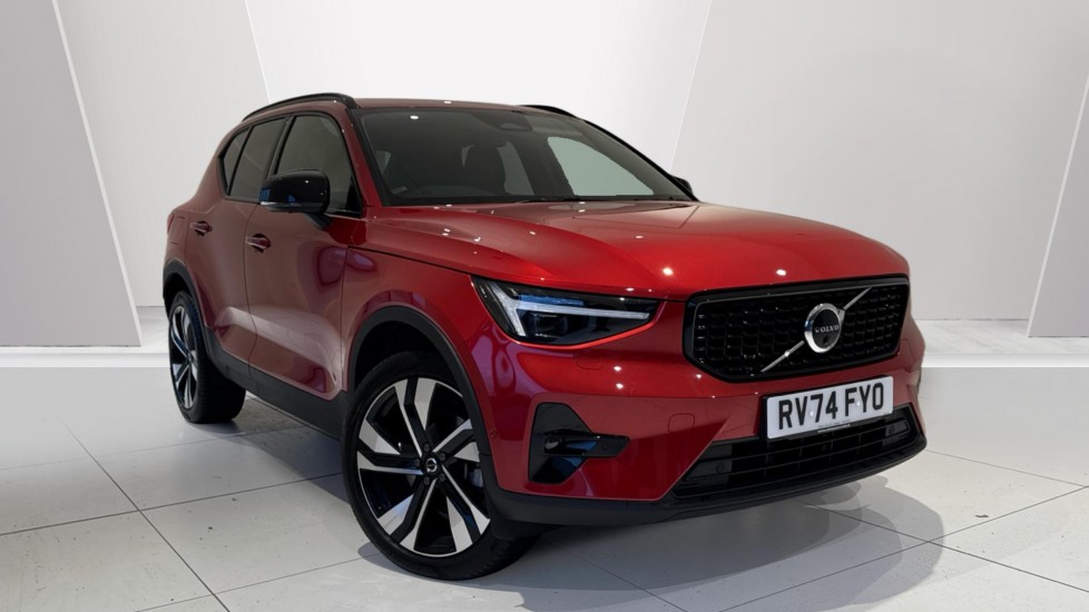 Main listing image - Volvo XC40