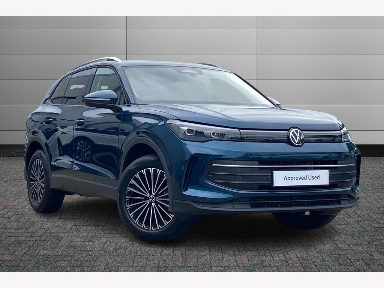 Main listing image - Volkswagen Tiguan