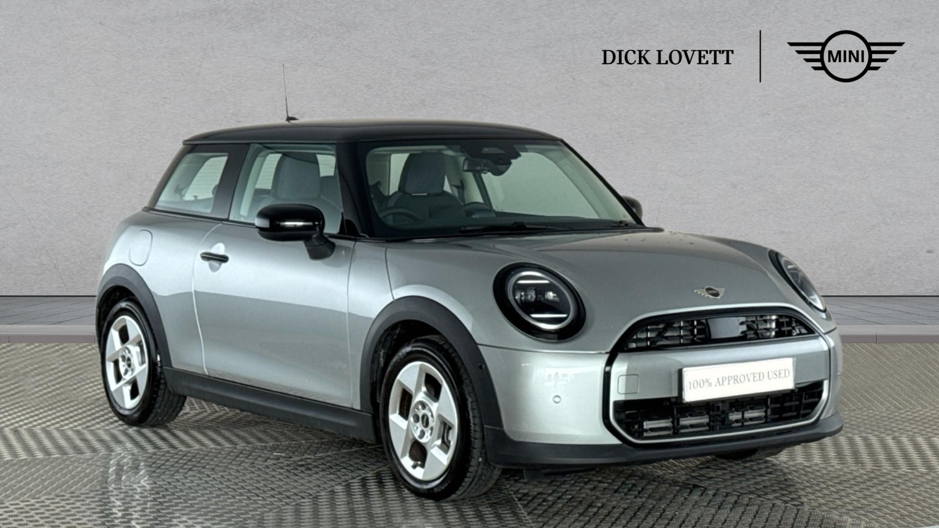 Main listing image - MINI Hatchback