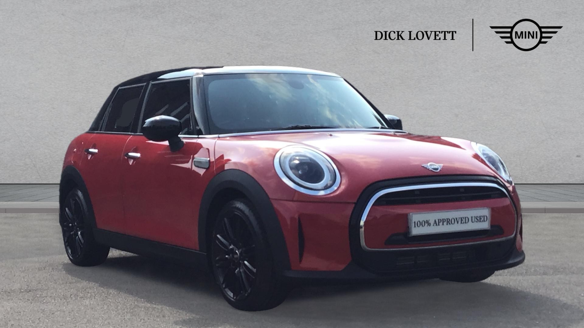 Main listing image - MINI Hatchback 5dr