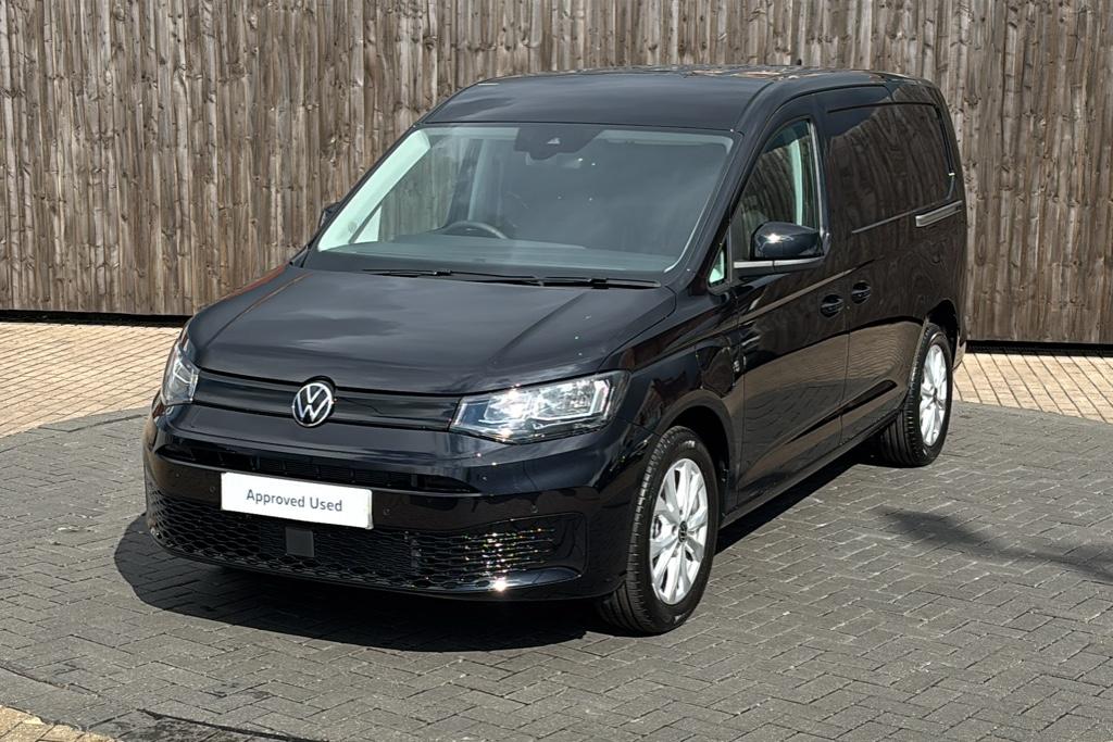 Main listing image - Volkswagen Caddy Maxi