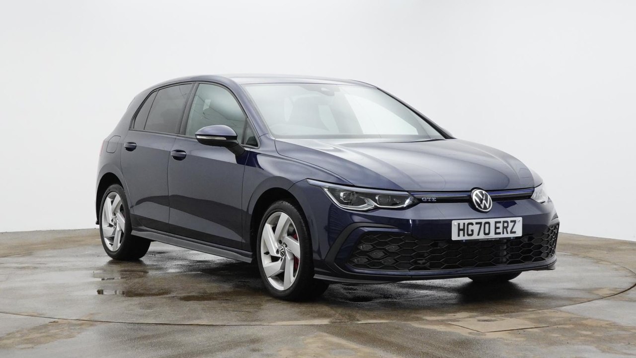 Main listing image - Volkswagen Golf GTE