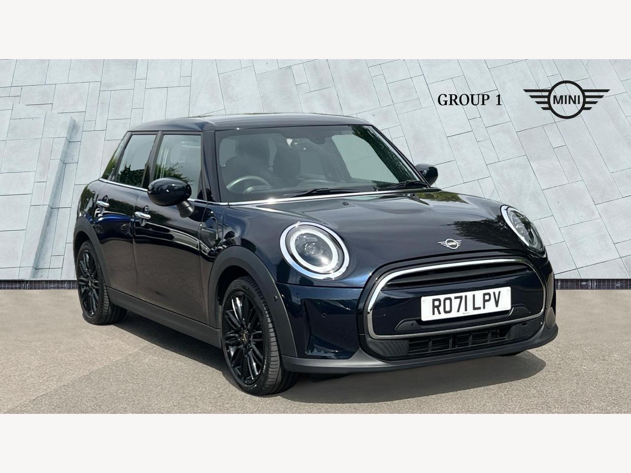 Main listing image - MINI Hatchback 5dr