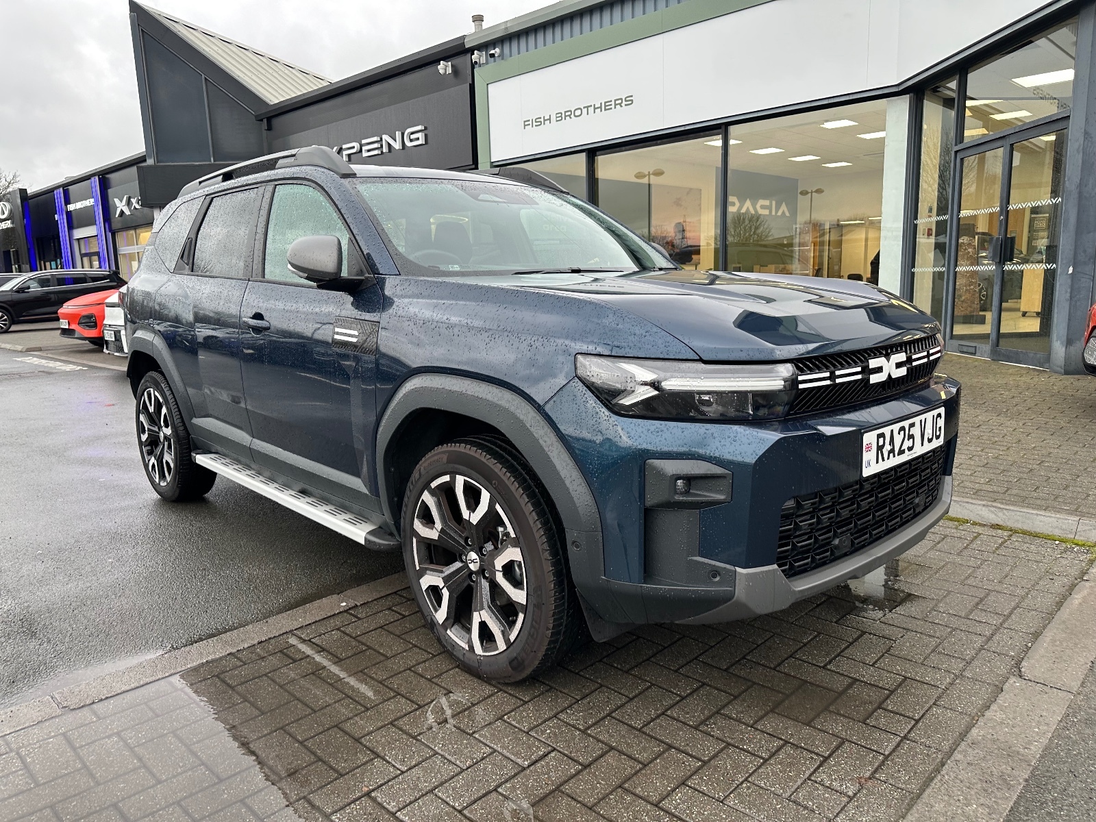 Main listing image - Dacia Journey