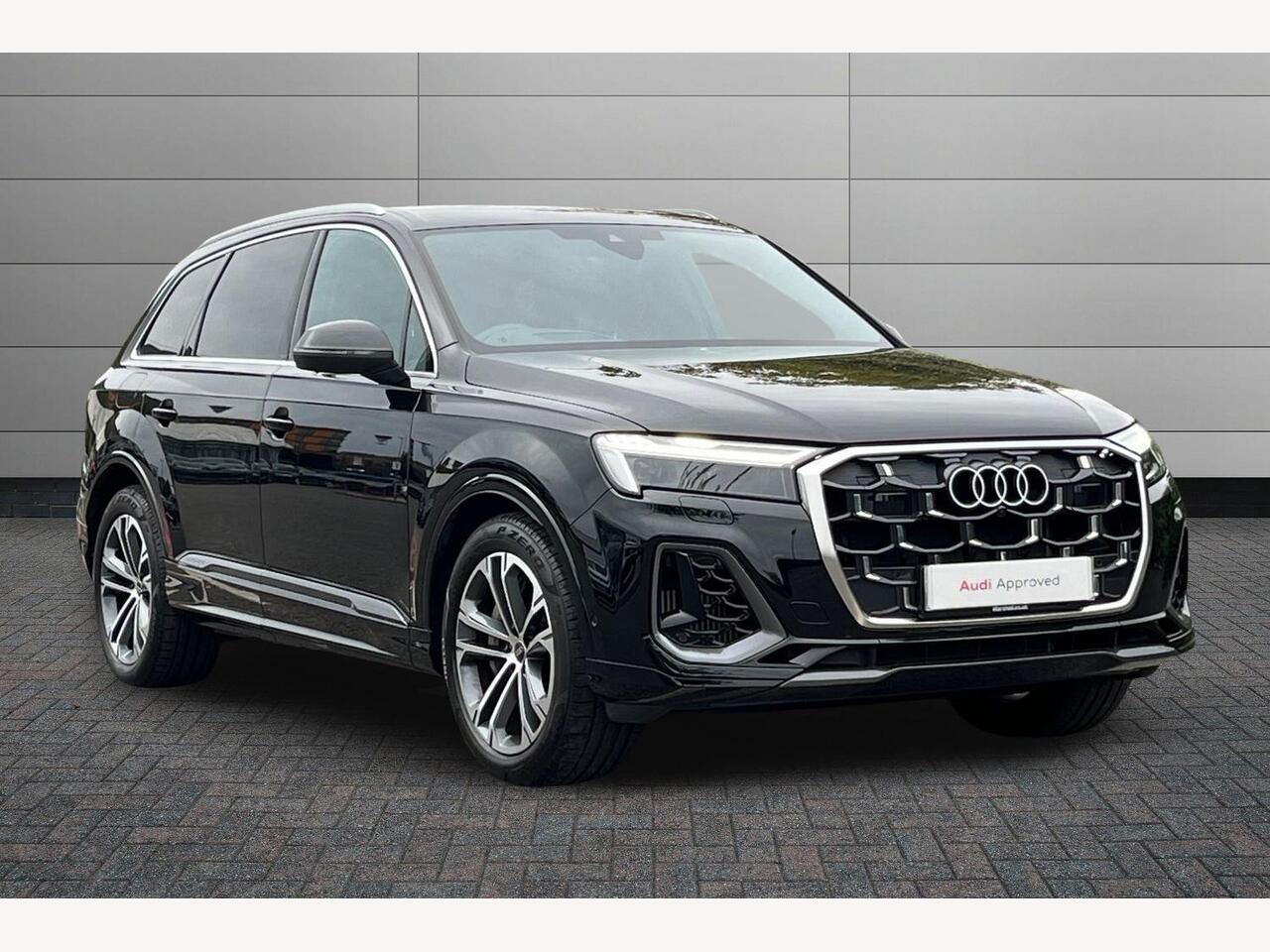 Main listing image - Audi Q7