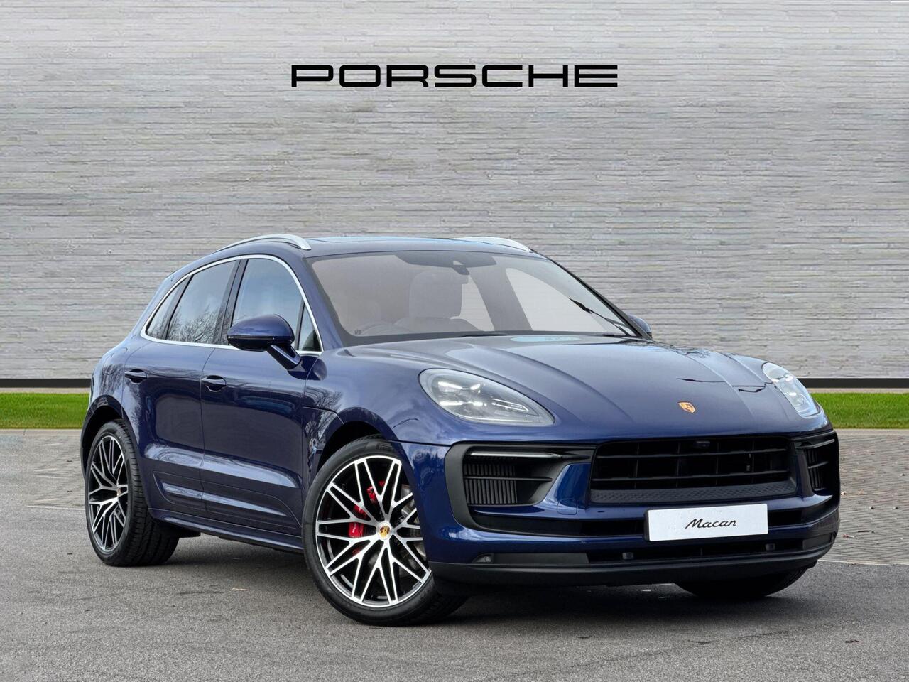Main listing image - Porsche Macan
