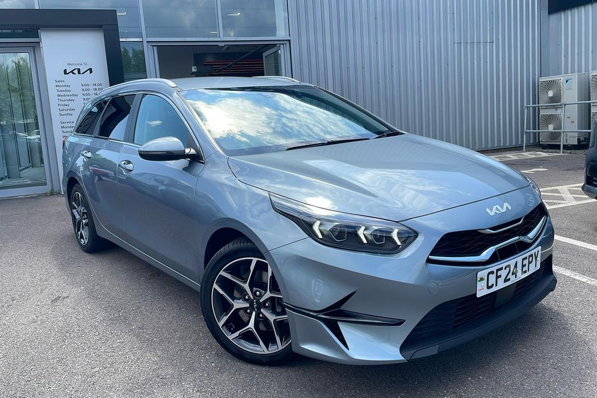 Main listing image - Kia Ceed SW