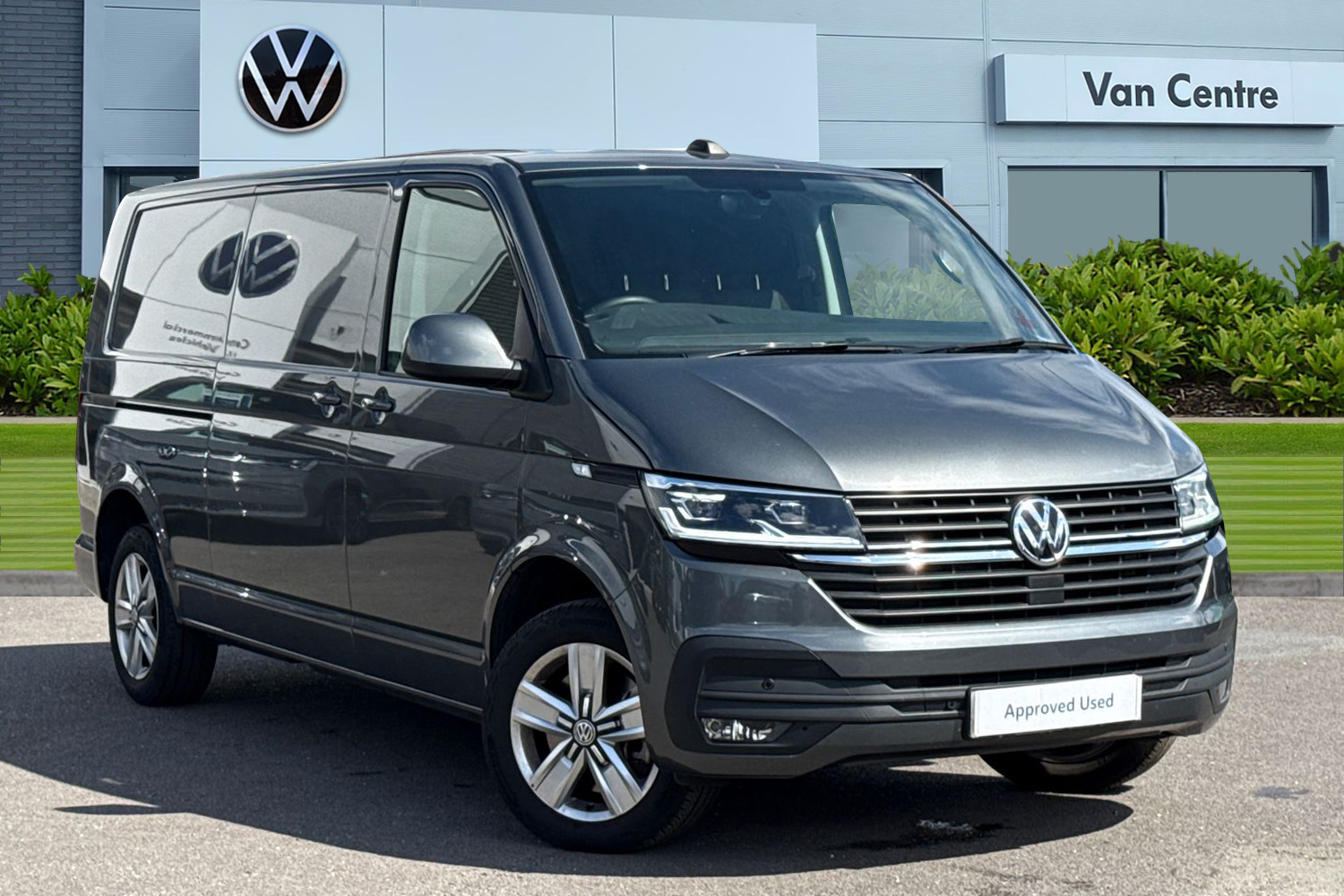 Main listing image - Volkswagen Transporter