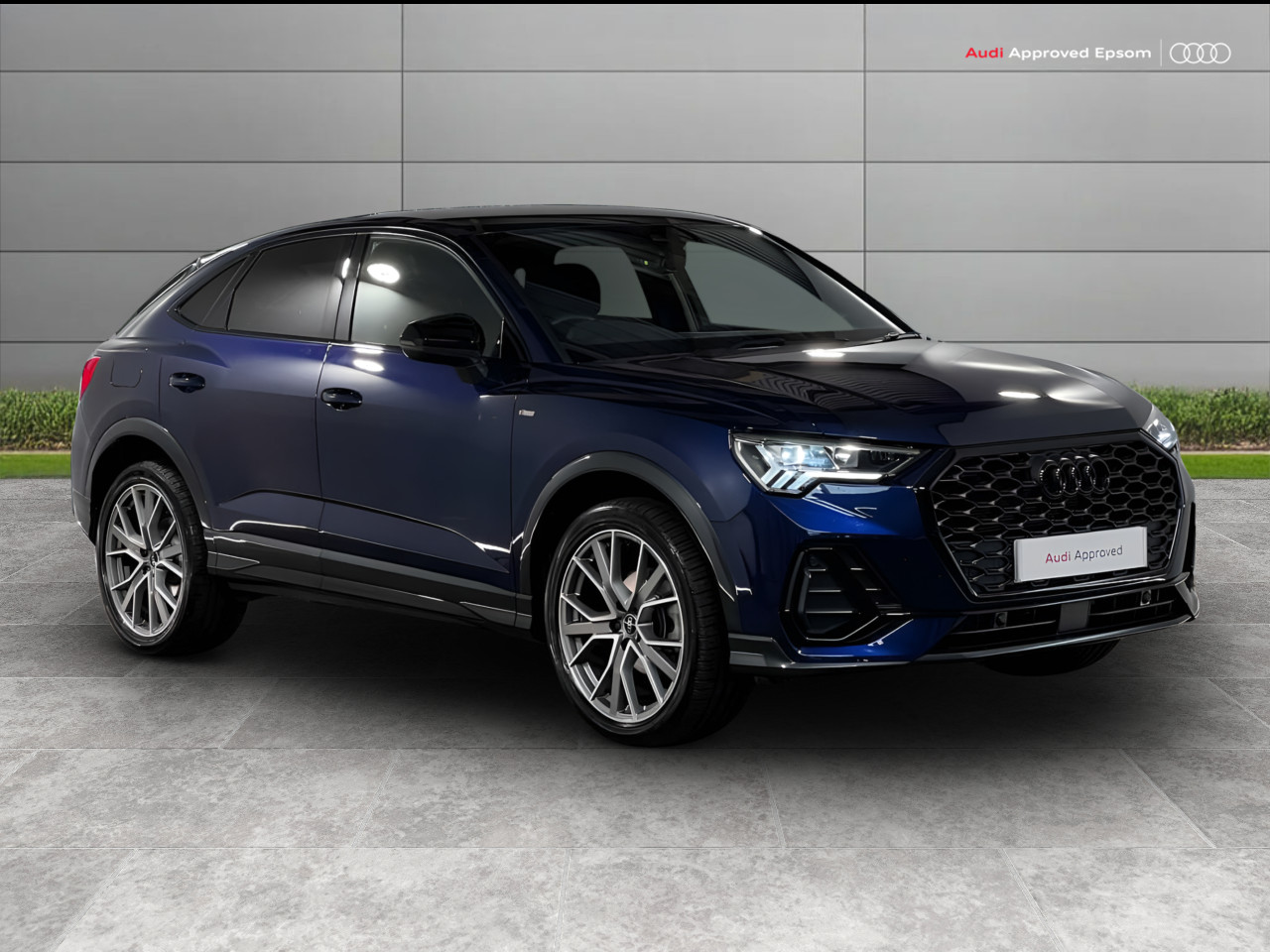 Main listing image - Audi Q3
