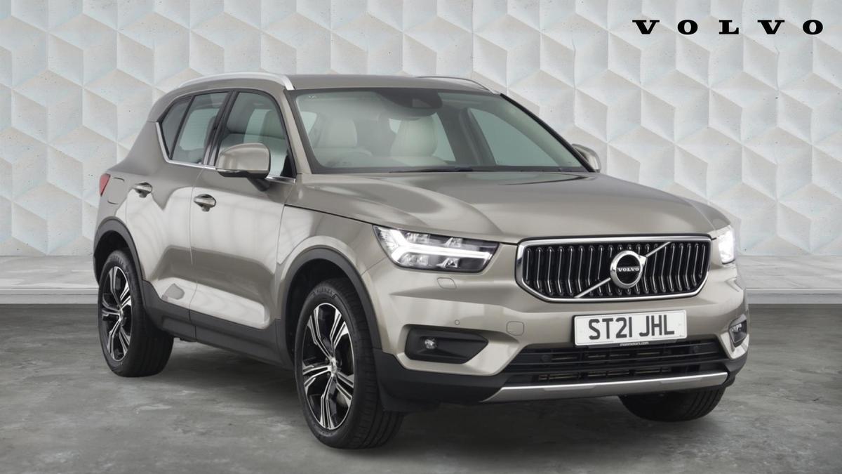 Main listing image - Volvo XC40 Recharge
