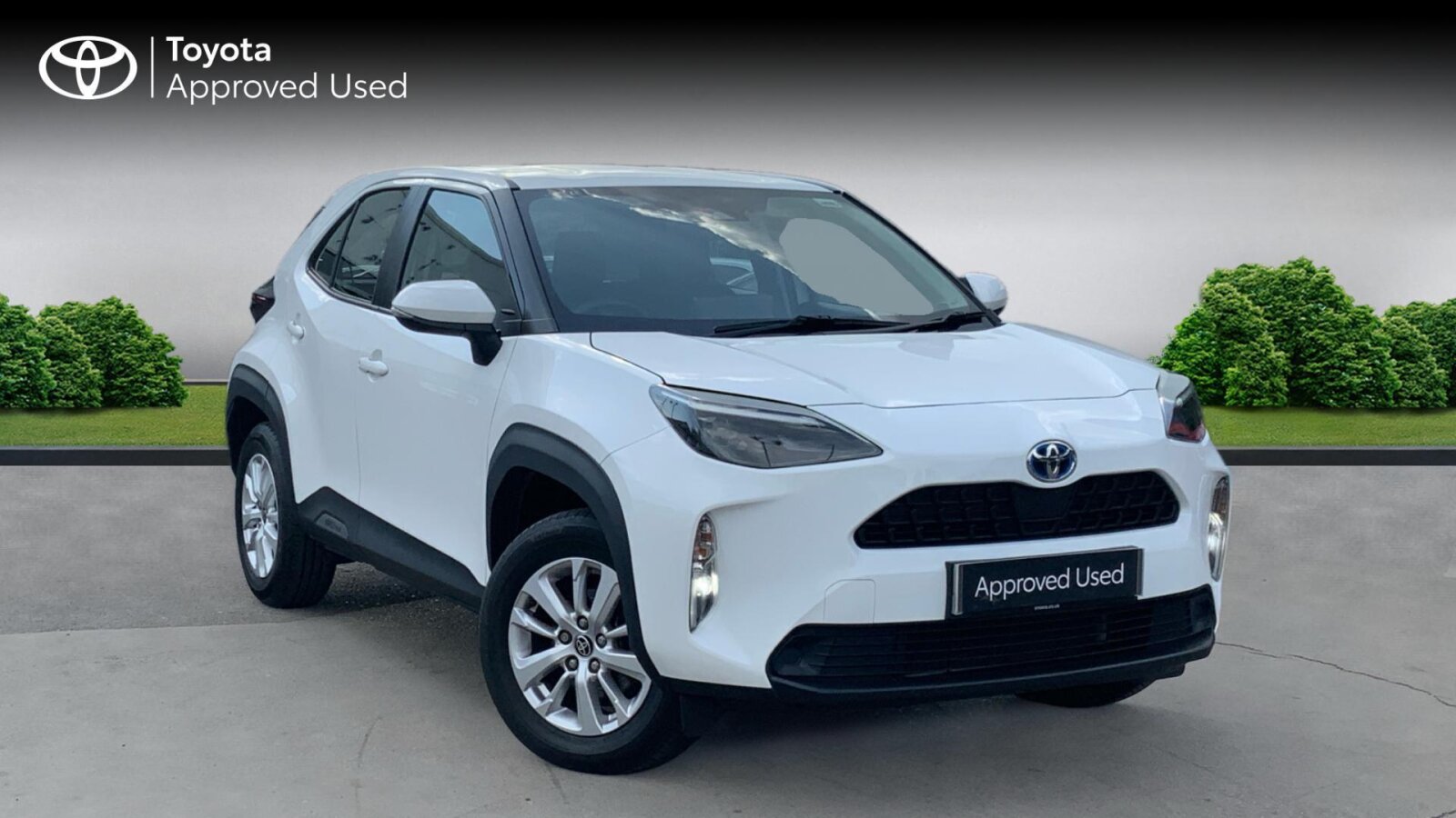 Main listing image - Toyota Yaris Cross