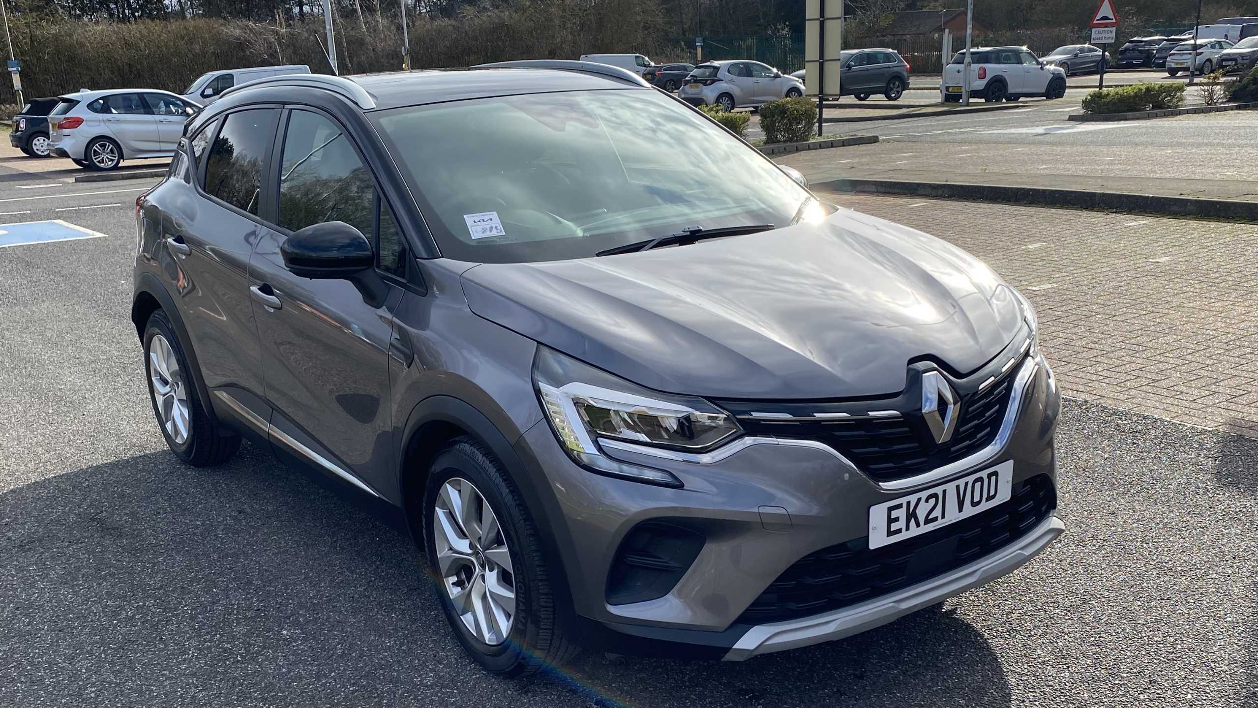 Main listing image - Renault Captur