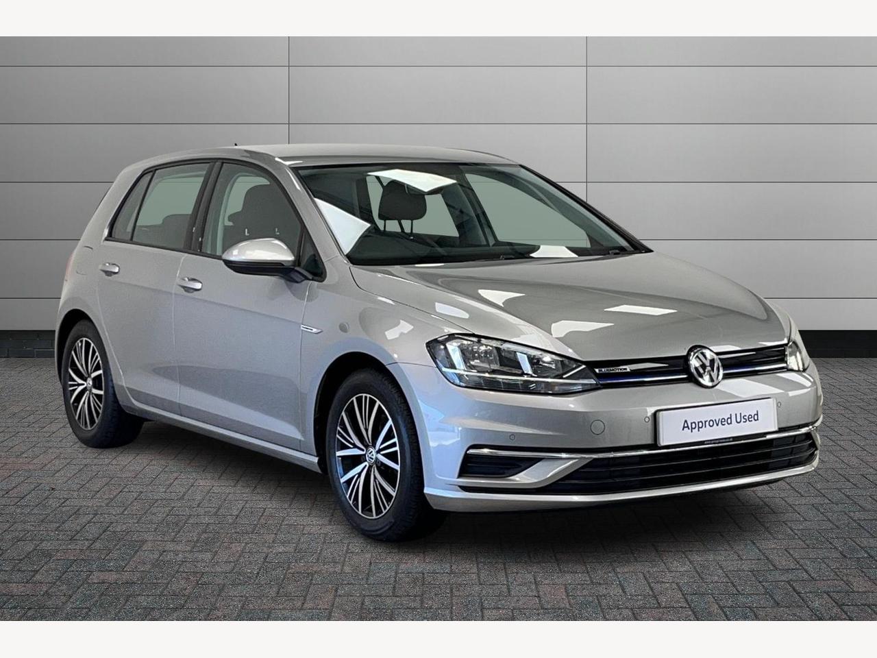 Main listing image - Volkswagen Golf