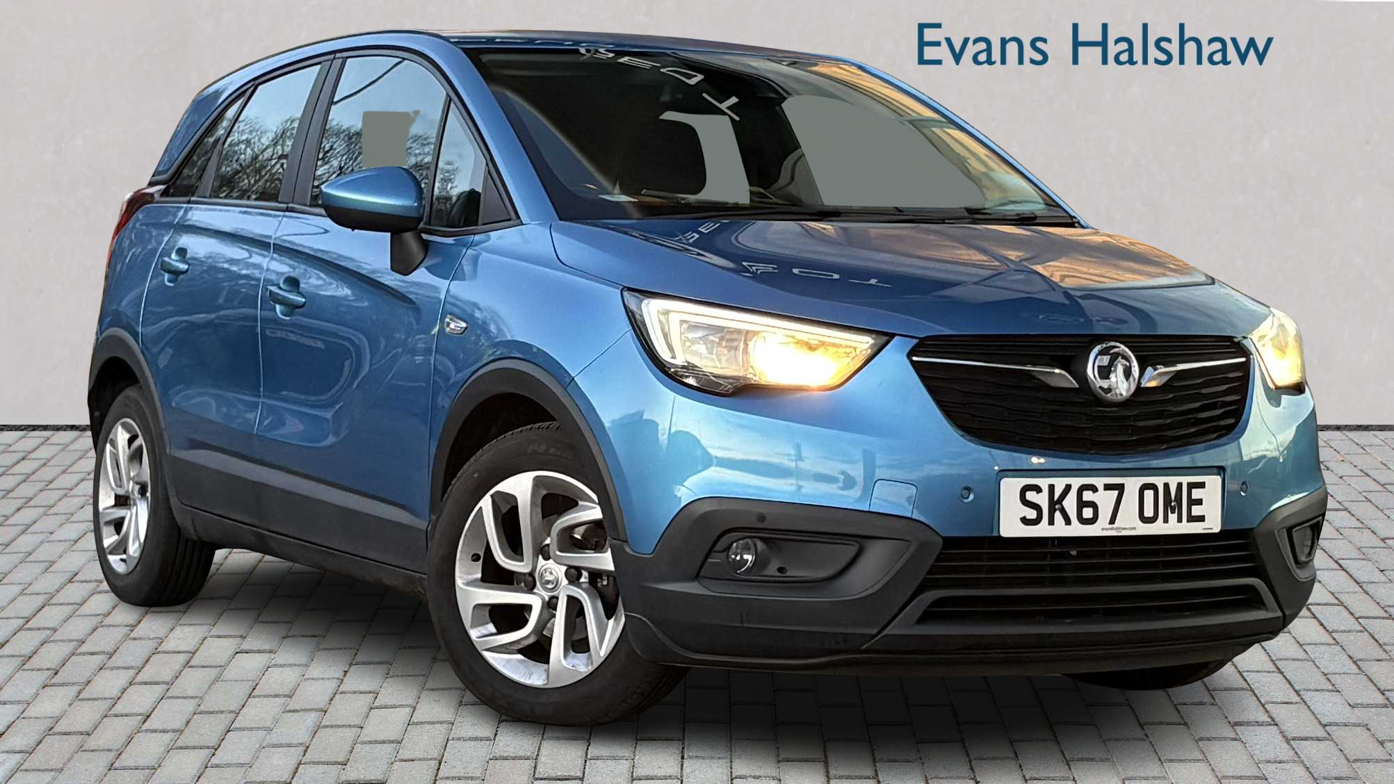 Main listing image - Vauxhall Crossland X