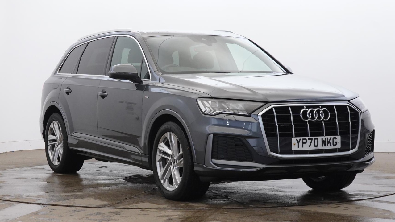 Main listing image - Audi Q7