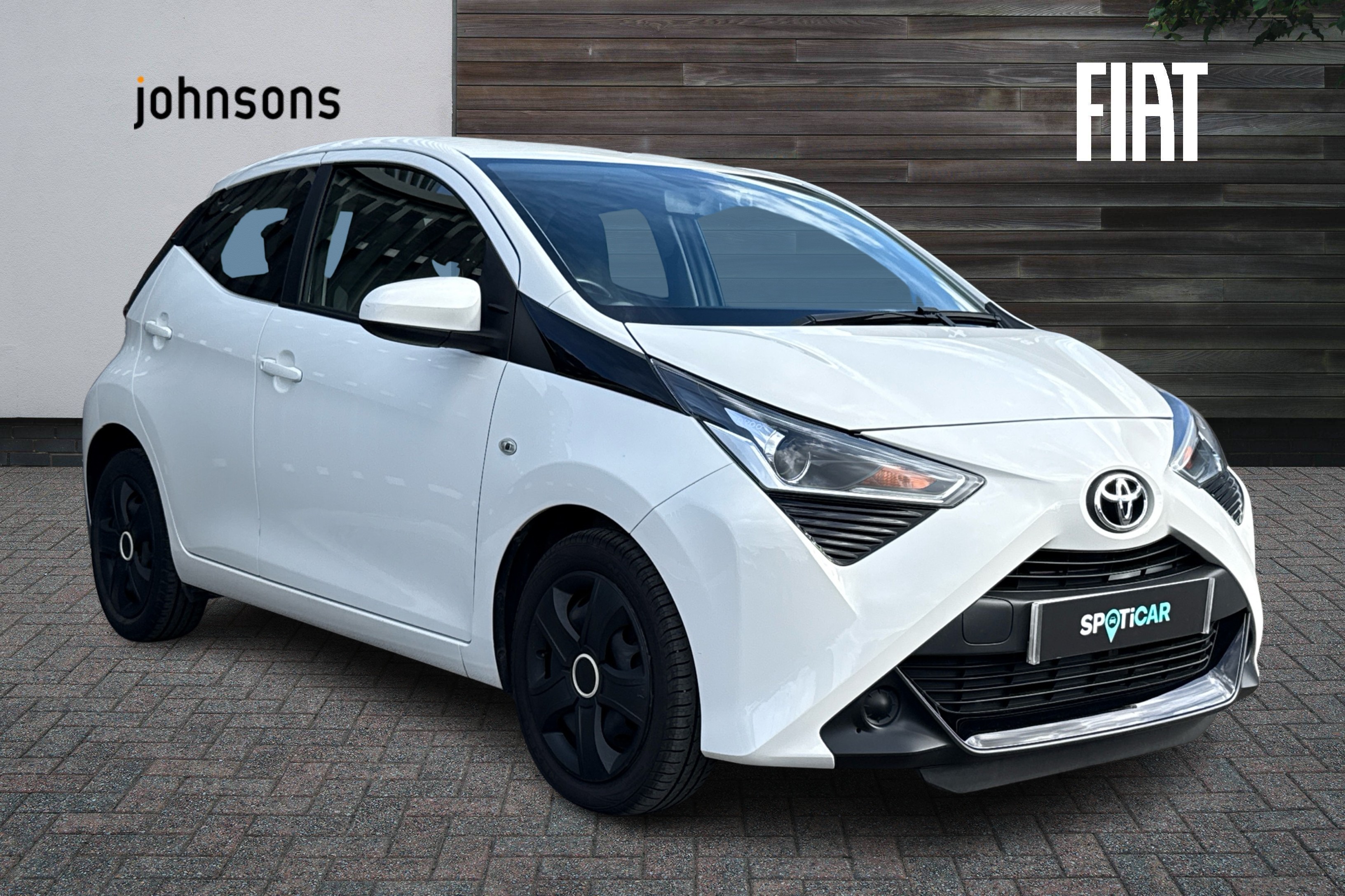 Main listing image - Toyota Aygo