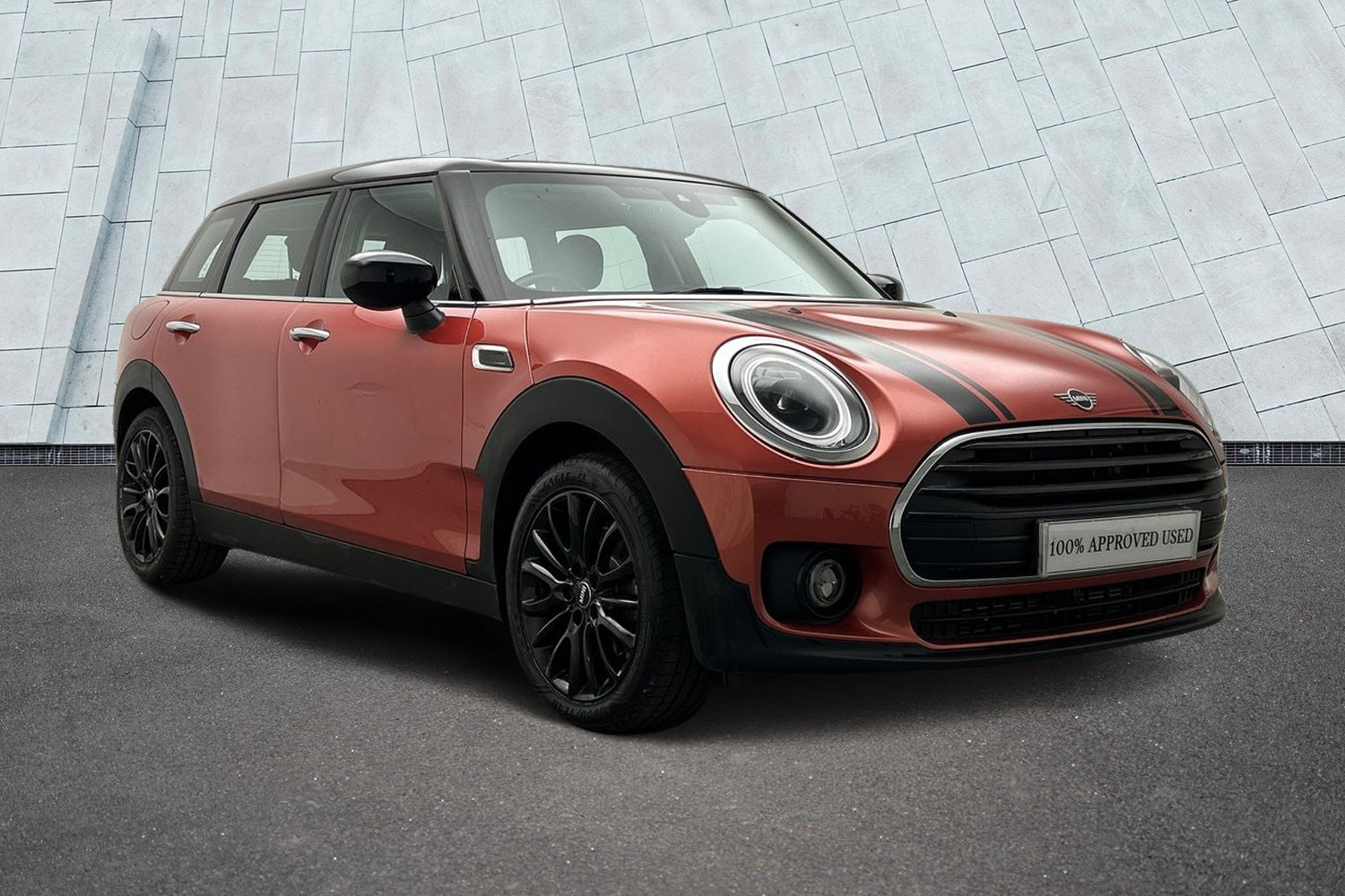 Main listing image - MINI Clubman