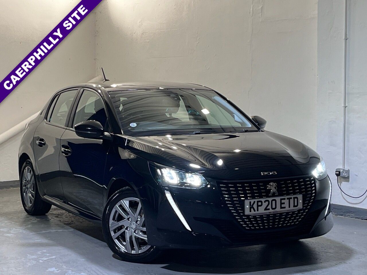 Main listing image - Peugeot 208