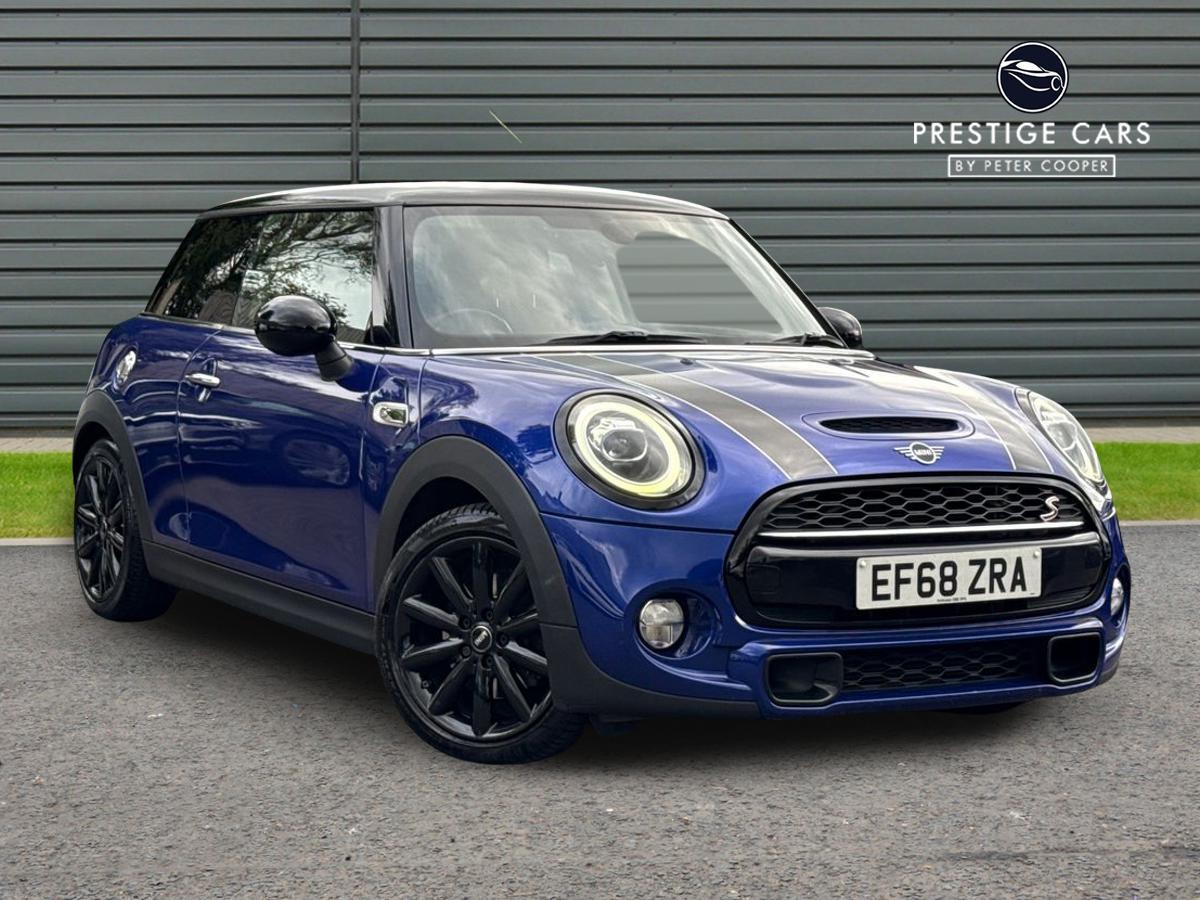 Main listing image - MINI Hatchback