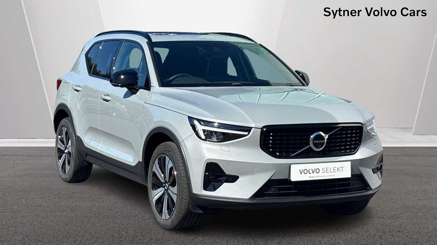Main listing image - Volvo XC40 Recharge