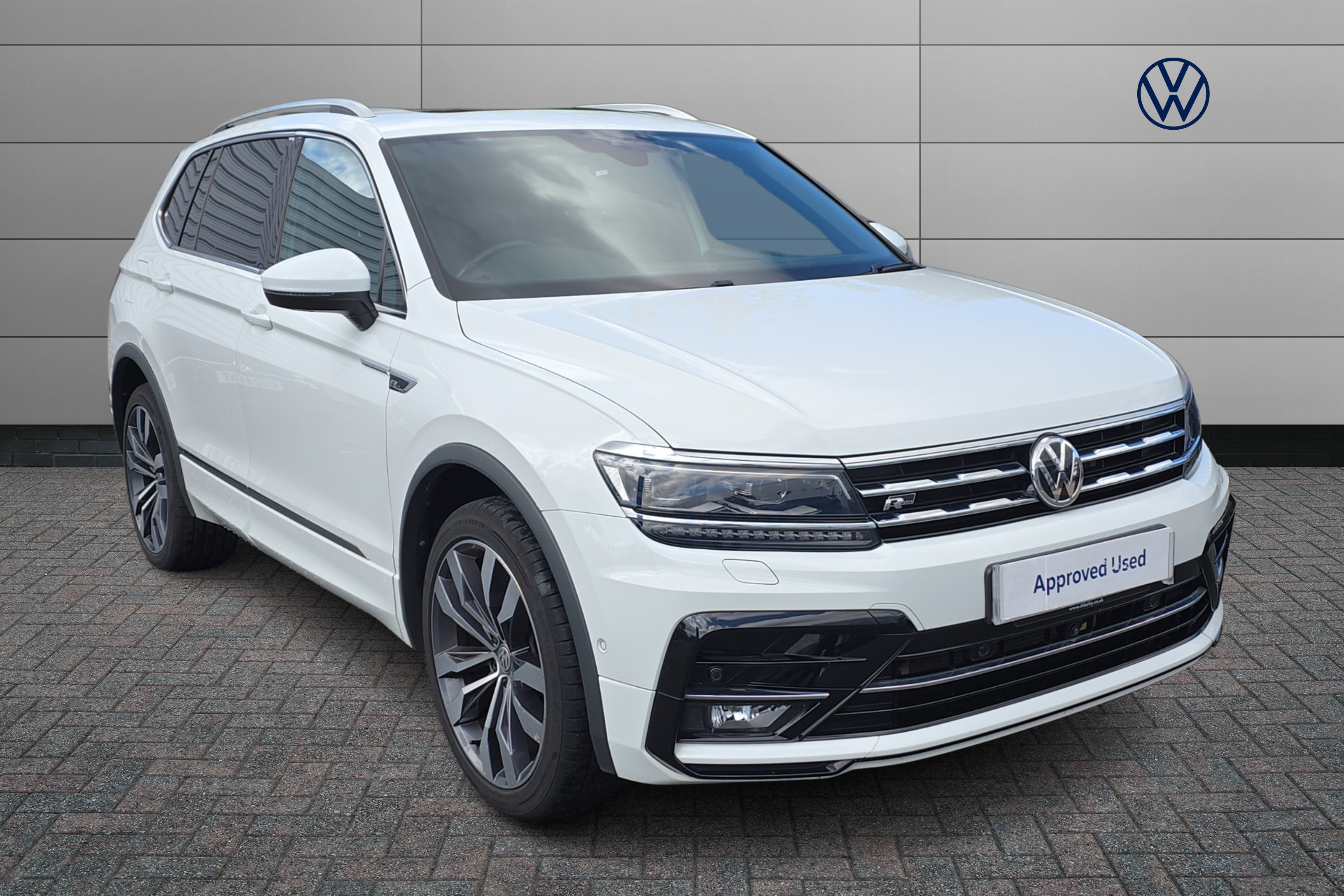 Main listing image - Volkswagen Tiguan Allspace