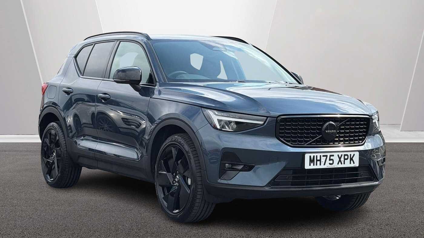 Main listing image - Volvo XC40