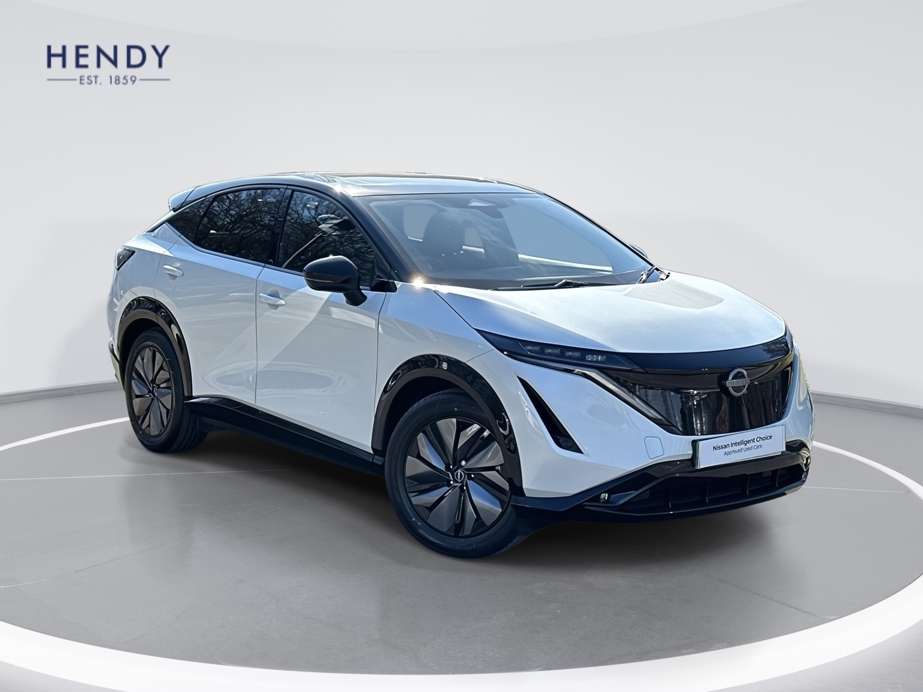 Main listing image - Nissan Ariya