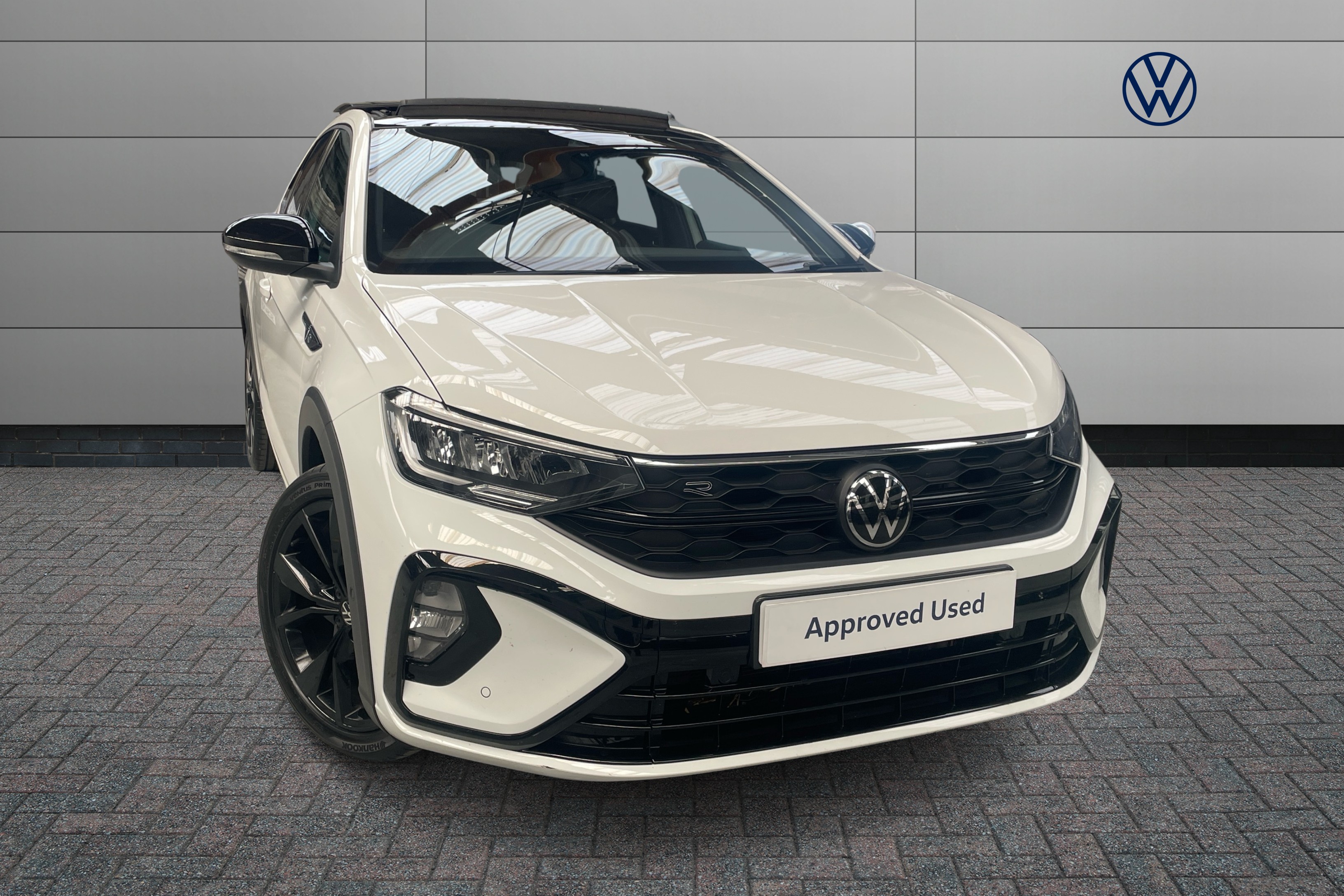 Main listing image - Volkswagen Taigo