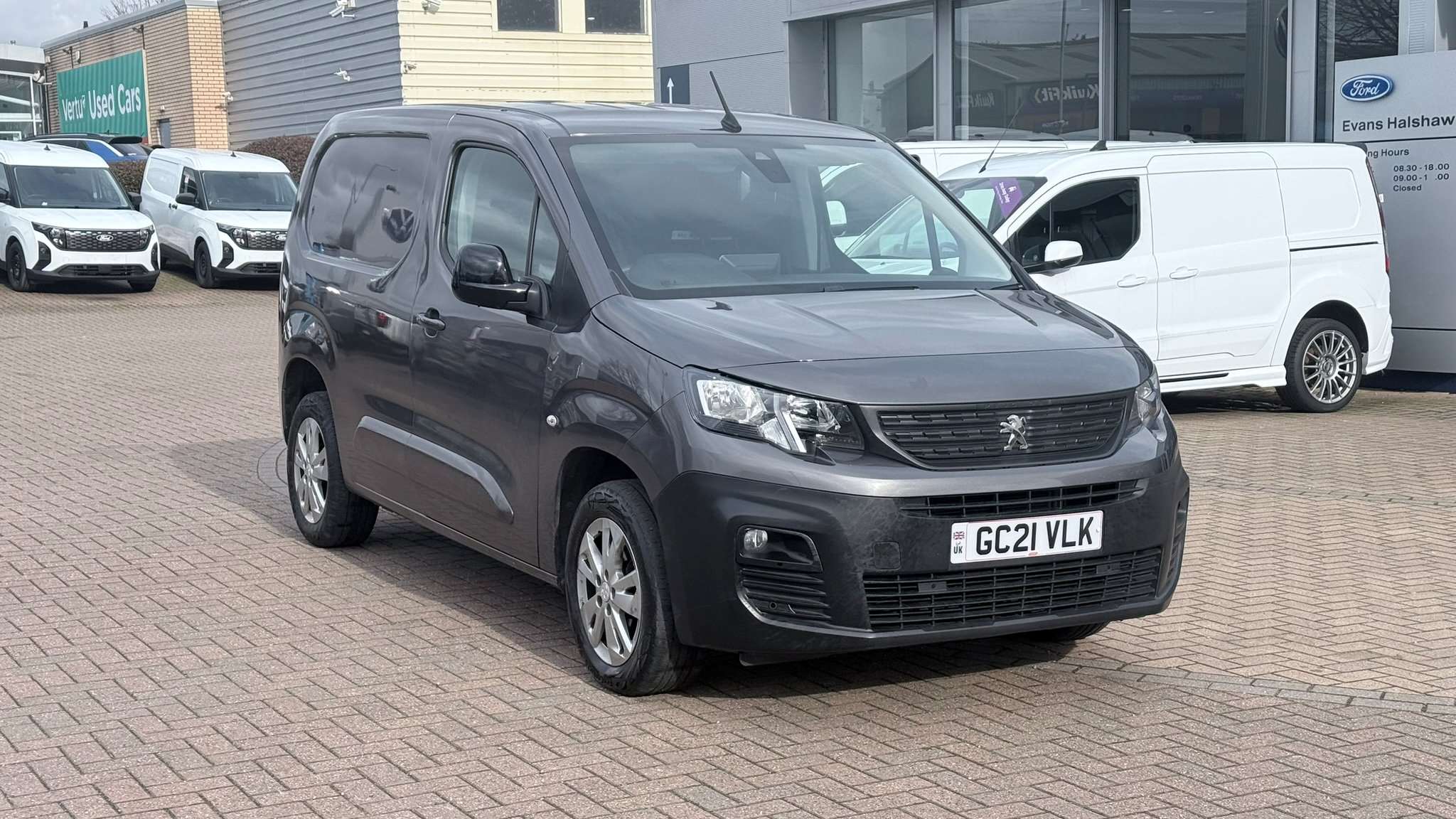 Main listing image - Peugeot Partner