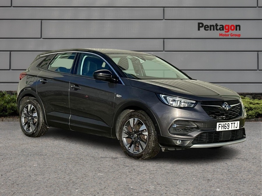 Main listing image - Vauxhall Grandland X