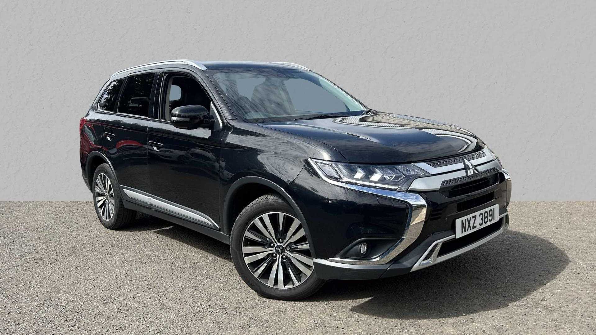 Main listing image - Mitsubishi Outlander