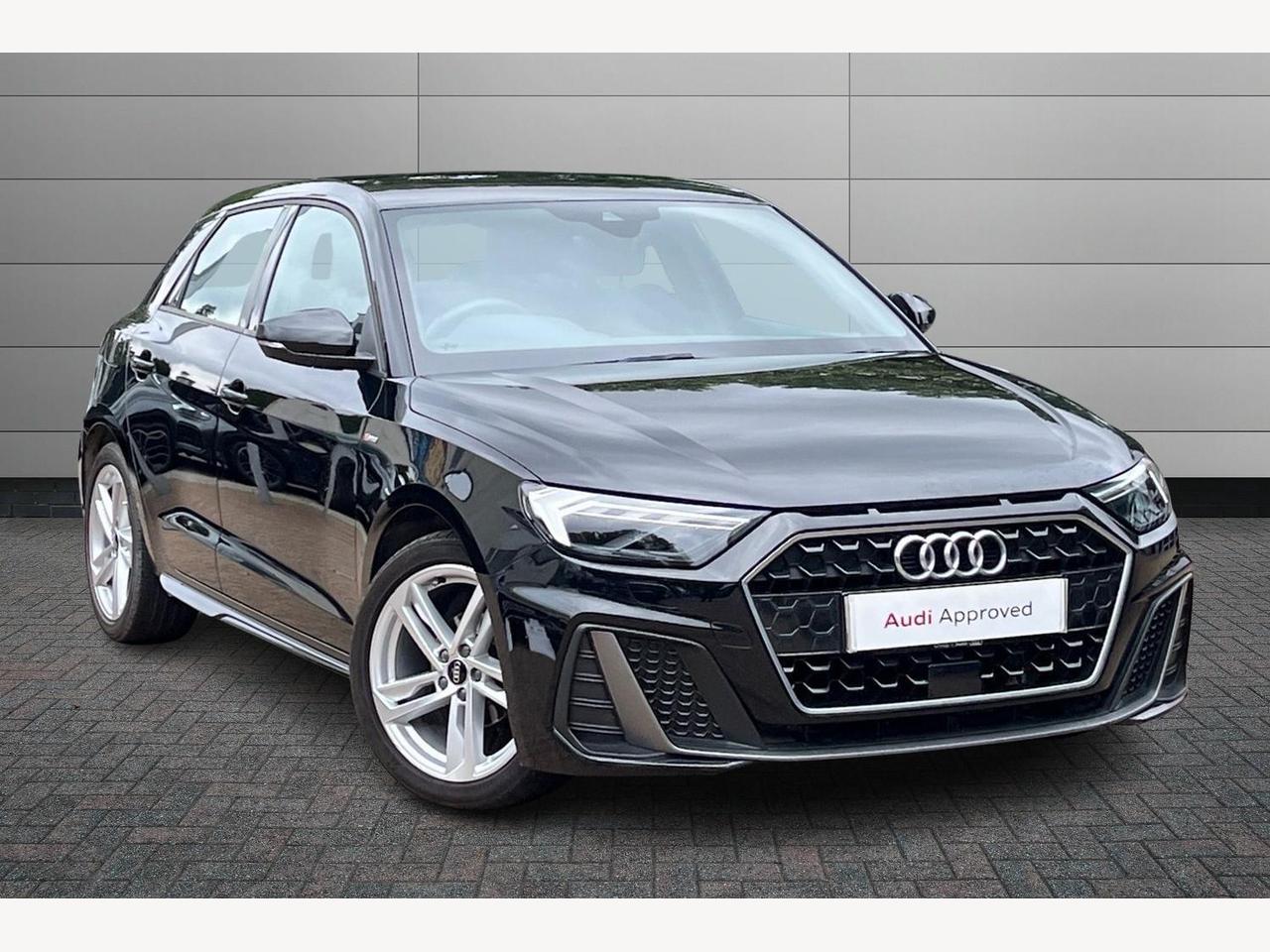 Main listing image - Audi A4