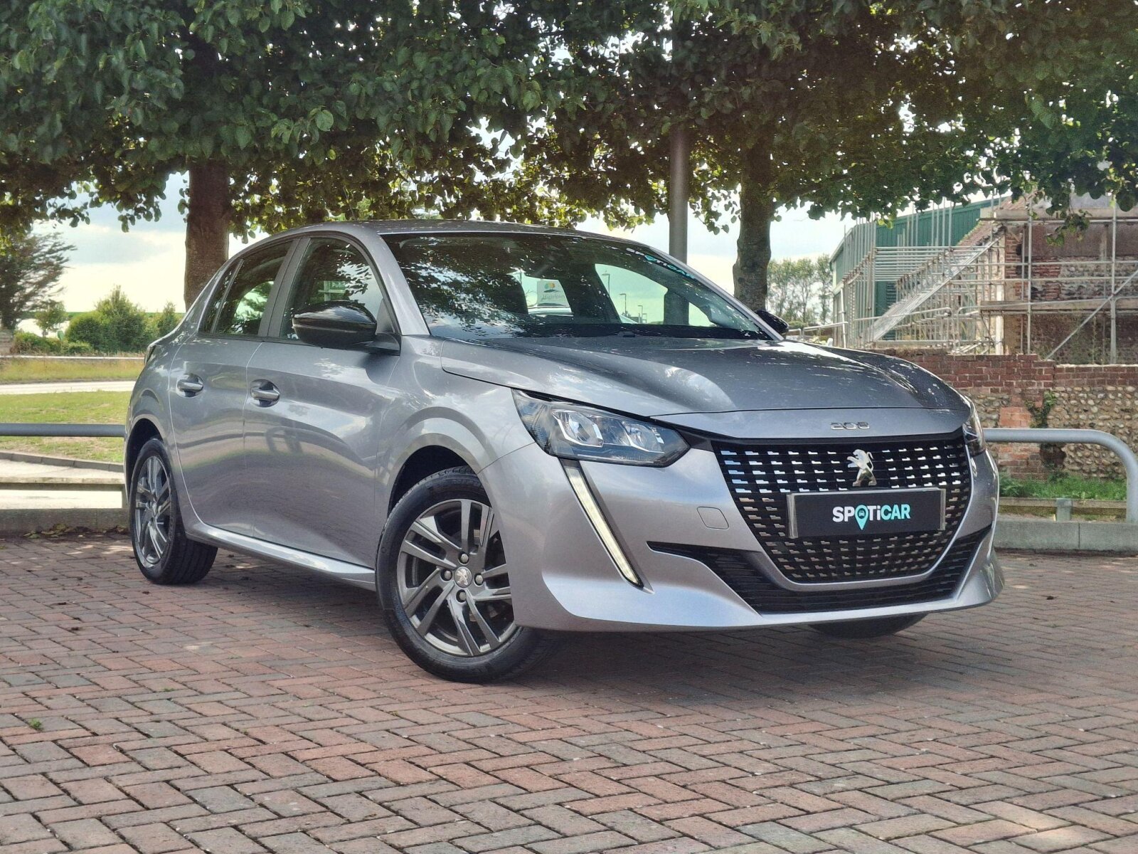 Main listing image - Peugeot 208