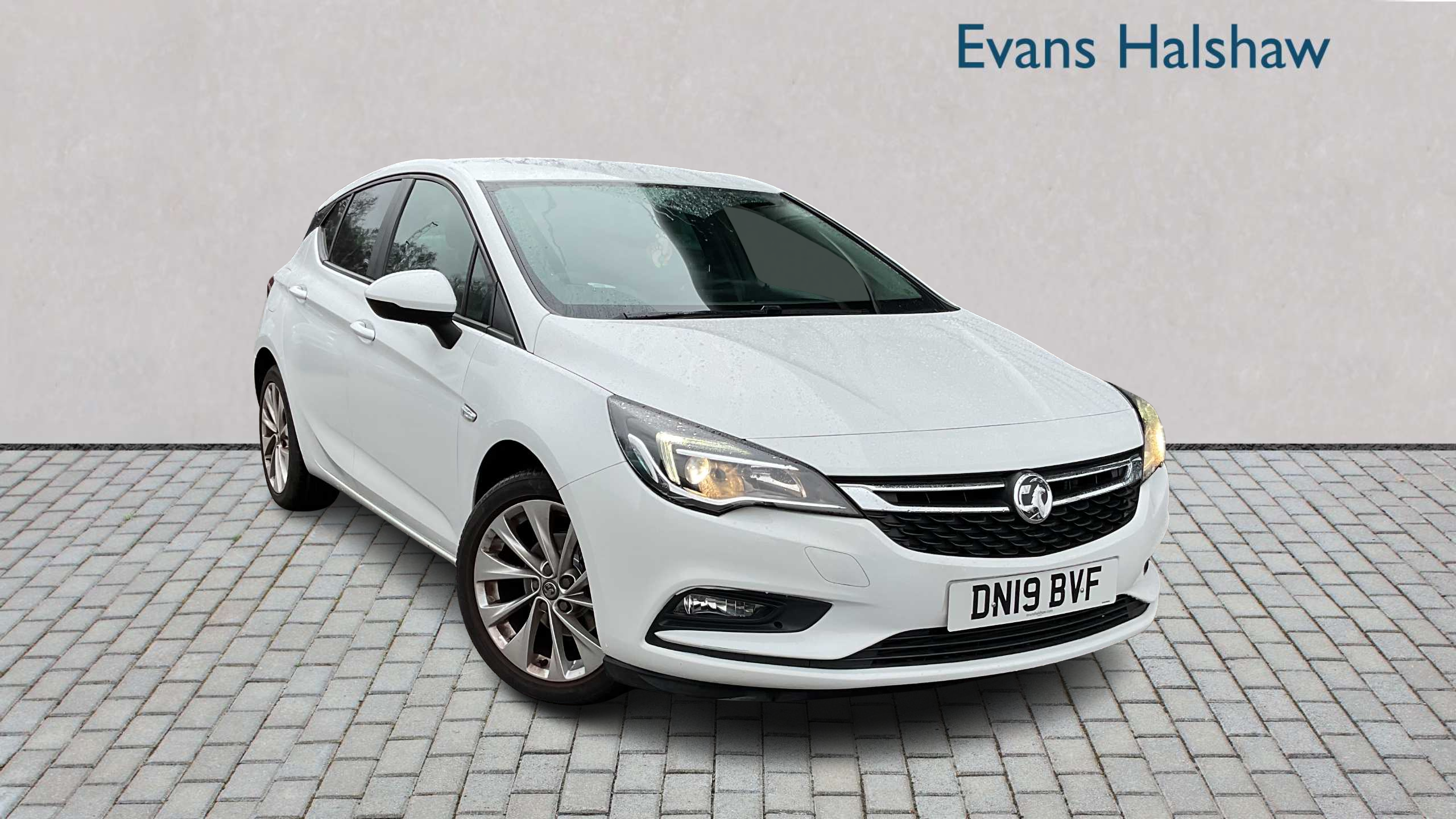Main listing image - Vauxhall Astra