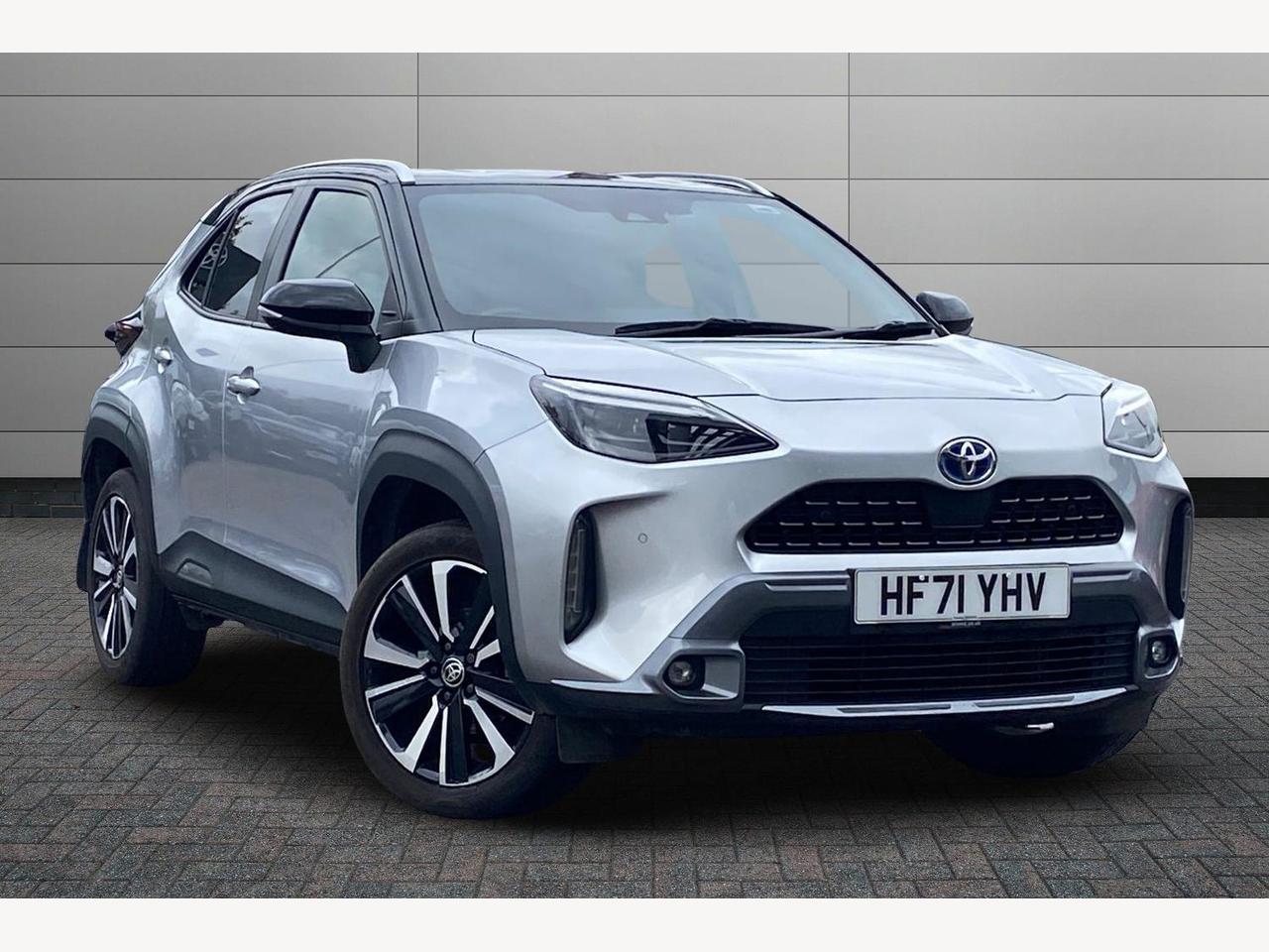 Main listing image - Toyota Yaris Cross