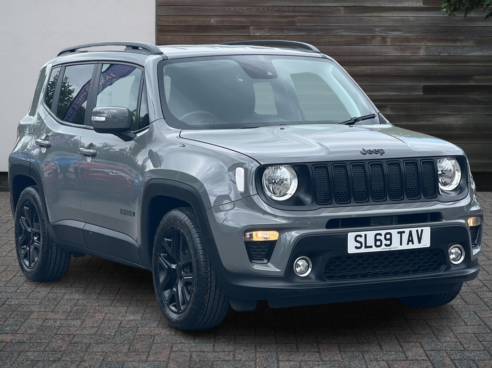 Main listing image - Jeep Renegade